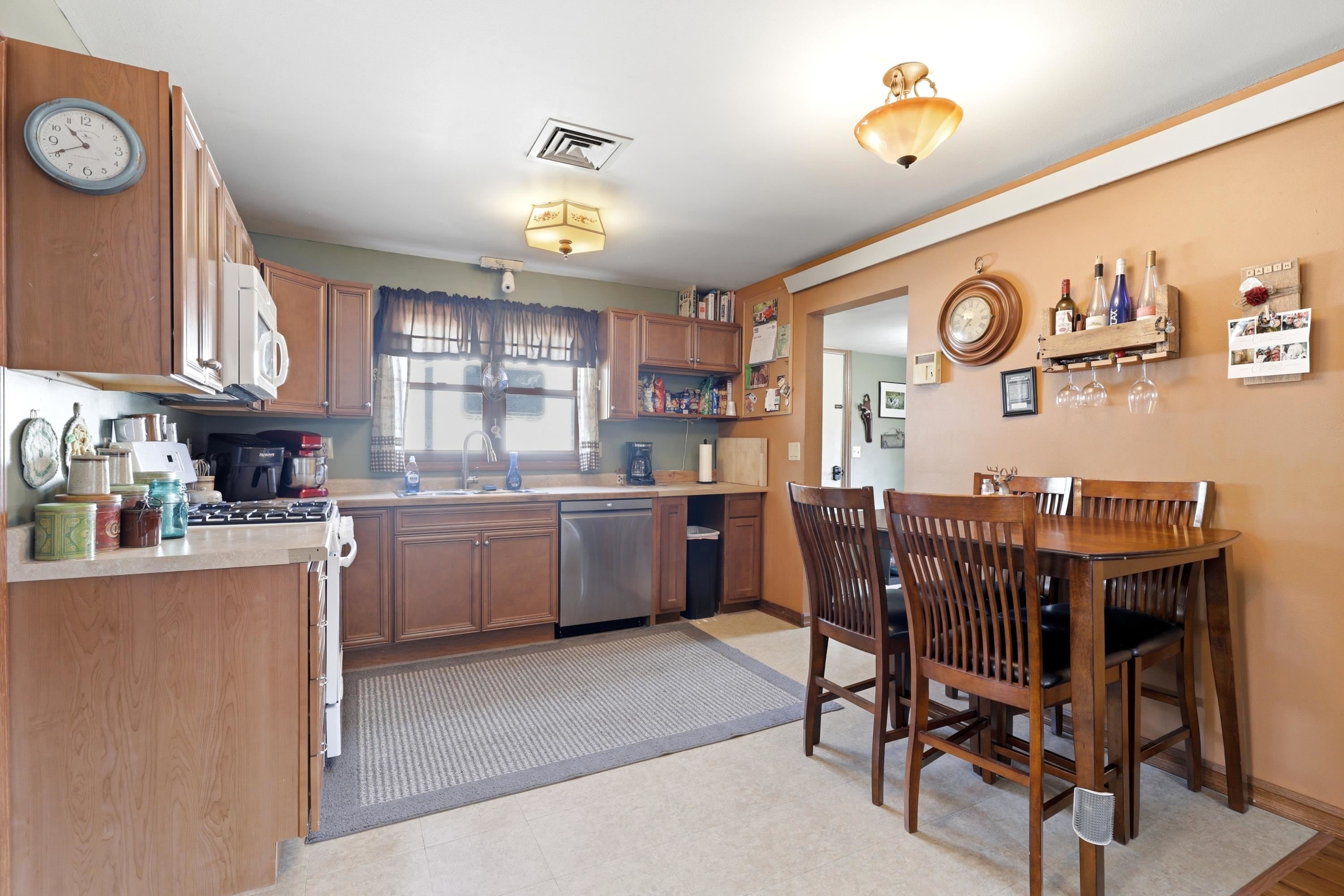 416 Matthew Street Property Photo 14
