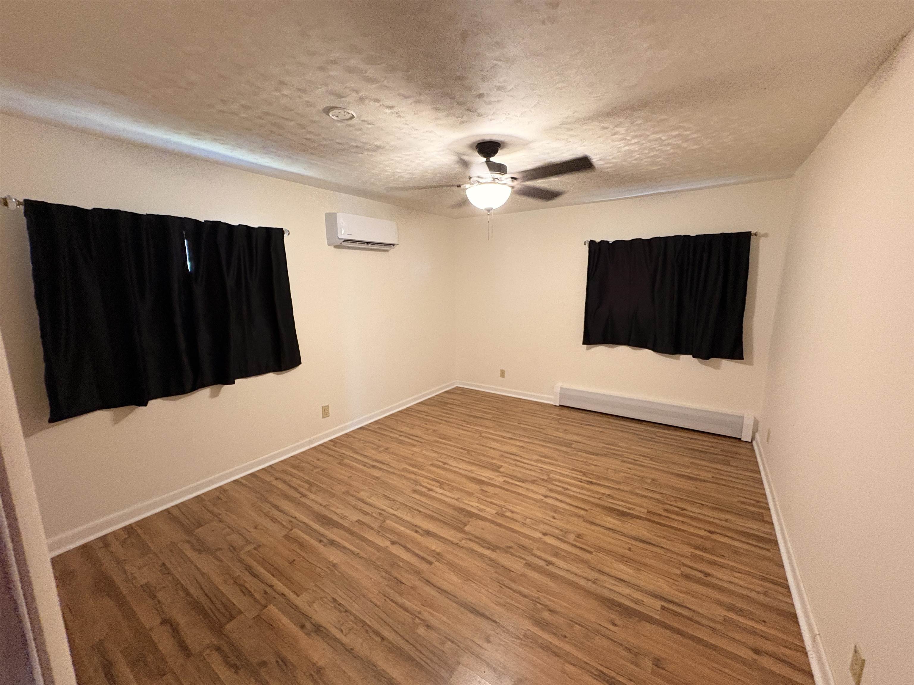 202 S 1st Avenue Property Photo 3