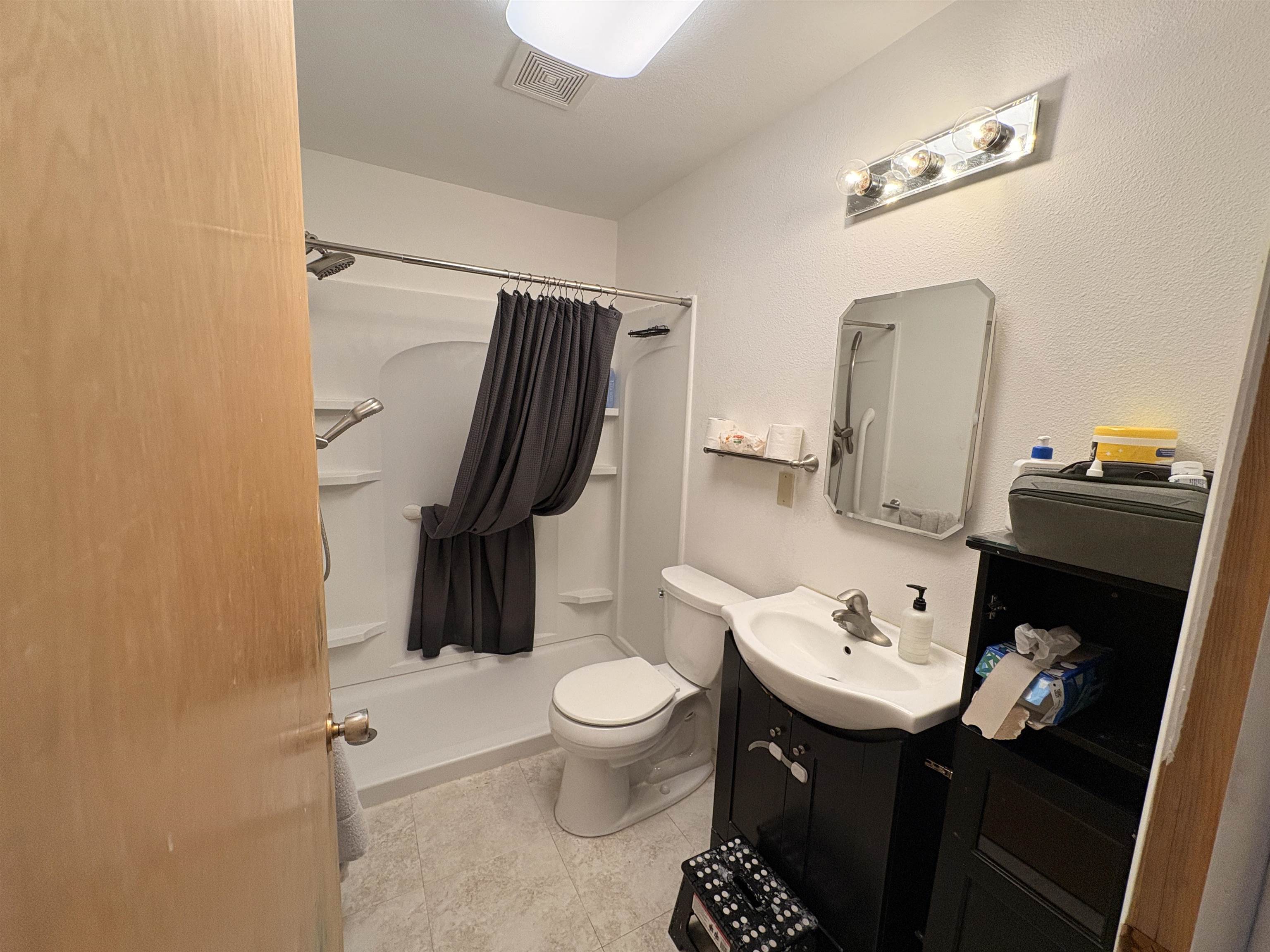 202 S 1st Avenue Property Photo 8