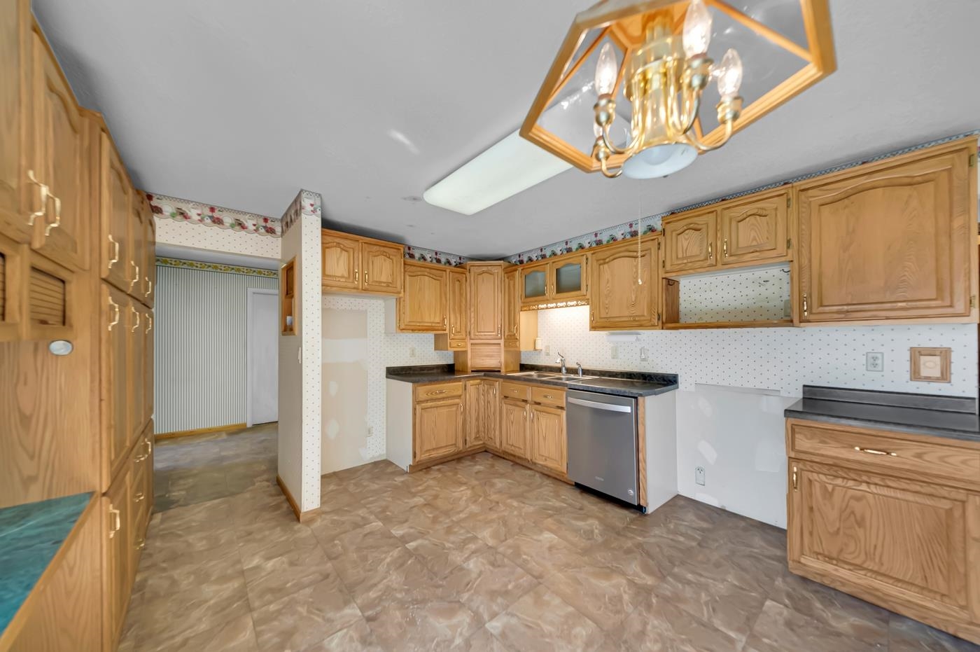 25115 Harbach Lane Property Photo 10