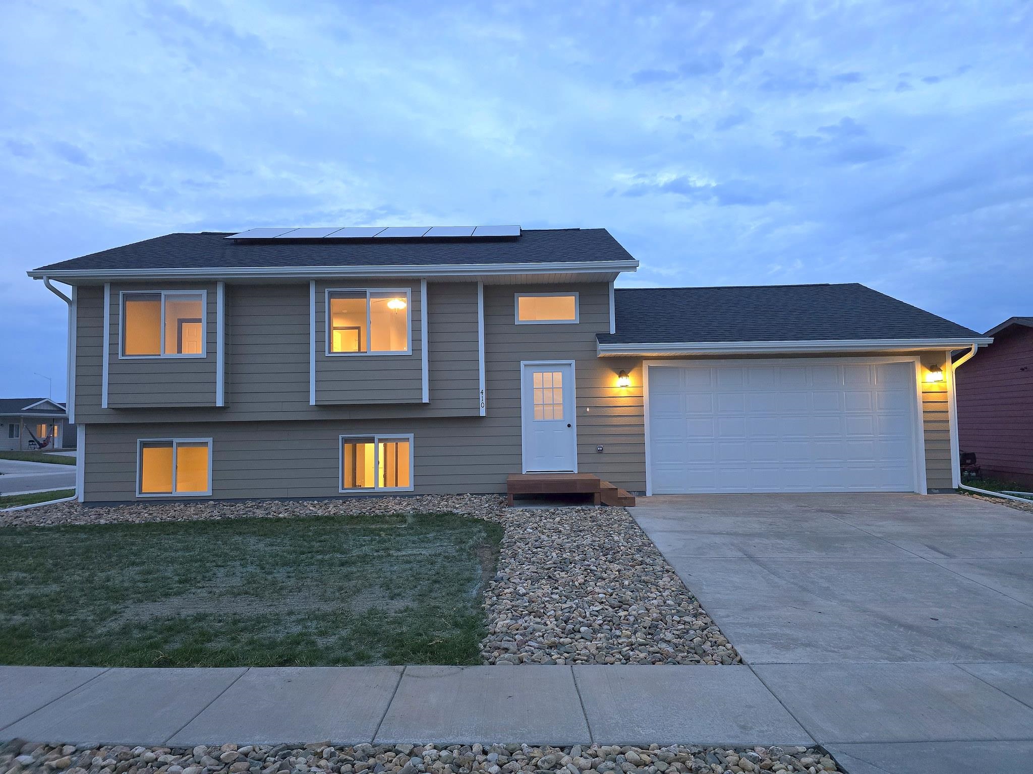 410 Ennen Drive Property Photo 1