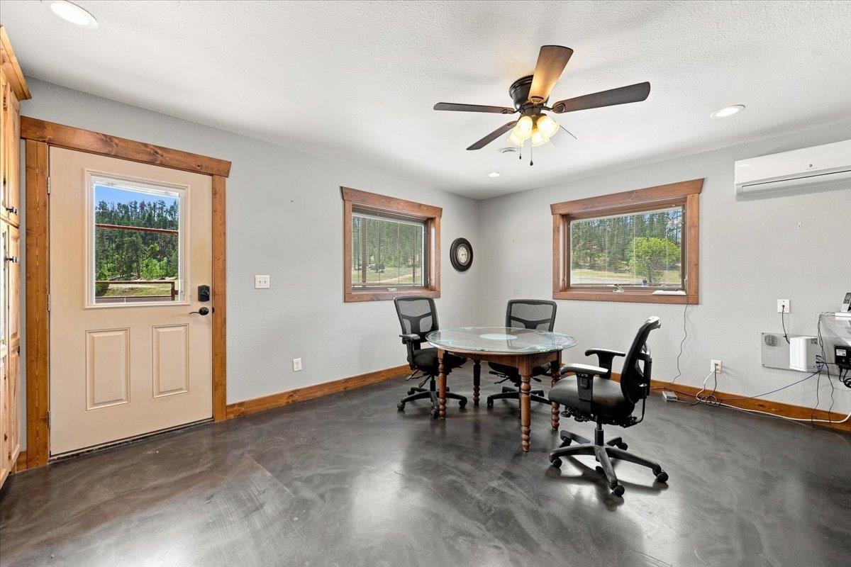 12592 Sandstone Road Property Photo 8
