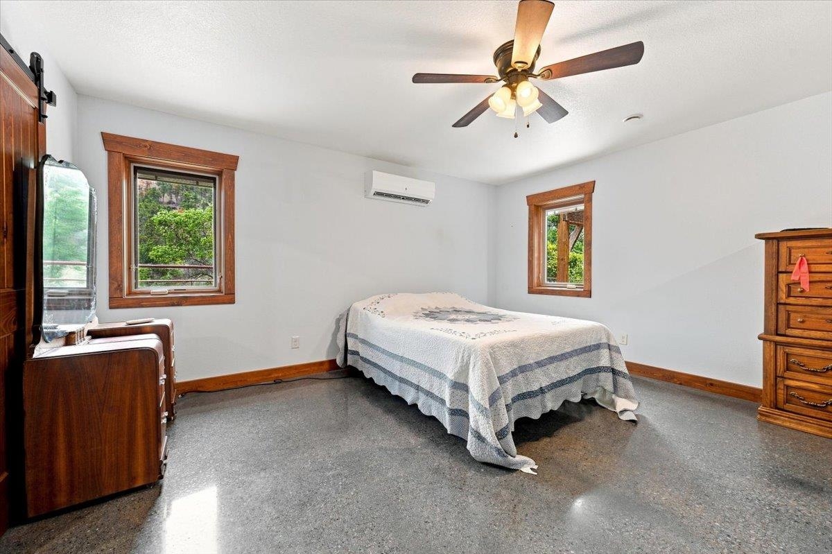 12592 Sandstone Road Property Photo 15