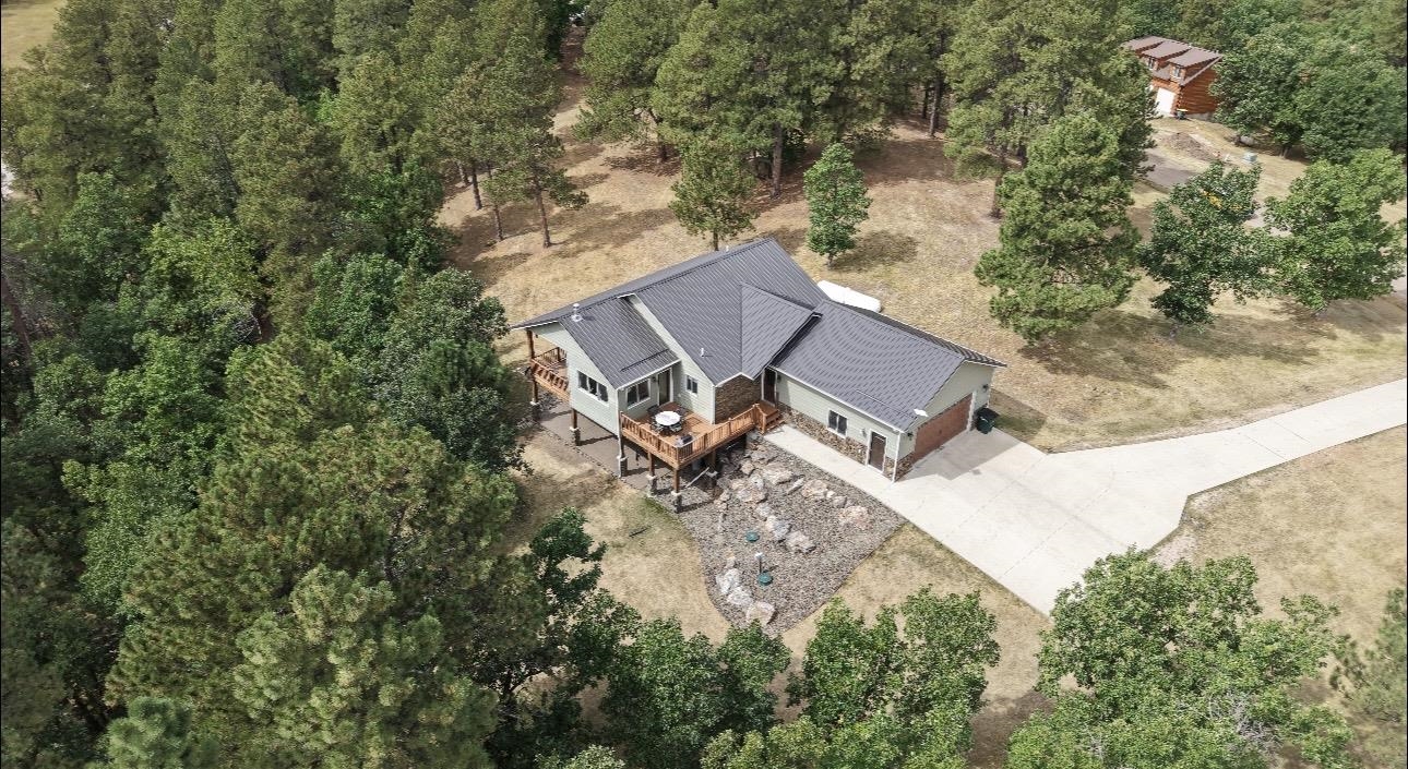 20786 Mountain Court Property Photo 4