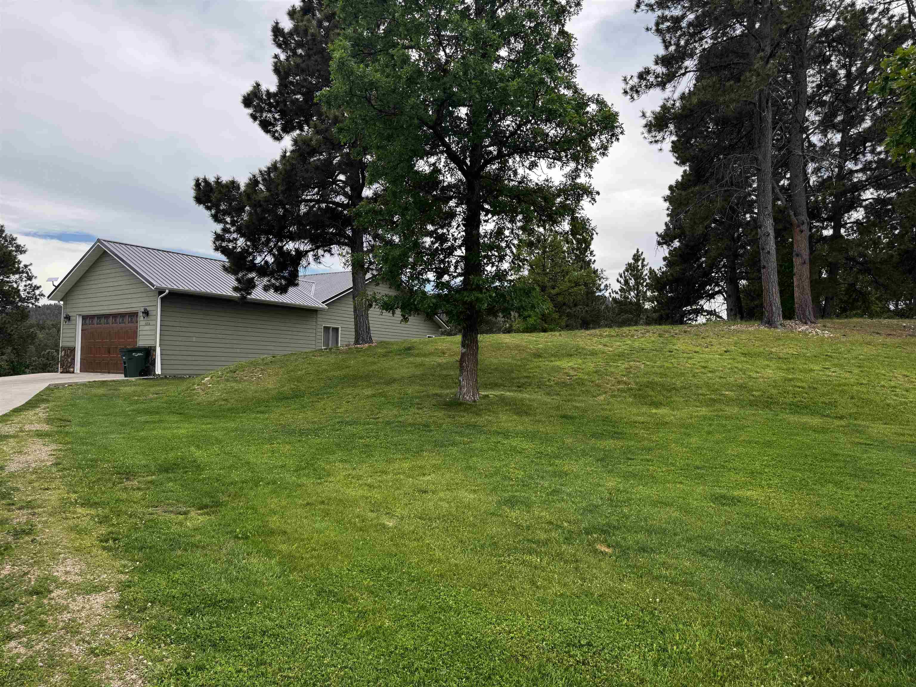 20786 Mountain Court Property Photo 6