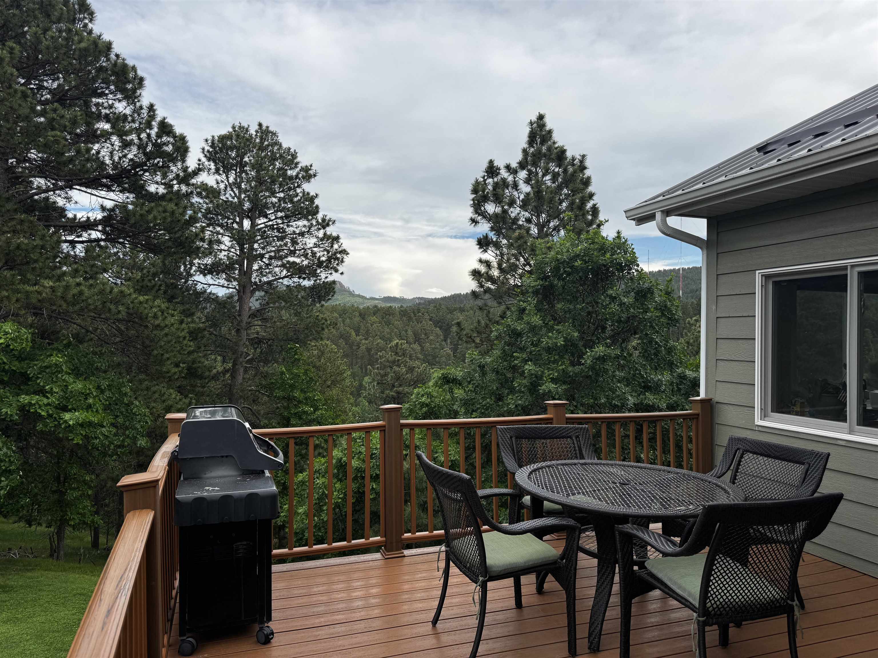 20786 Mountain Court Property Photo 7