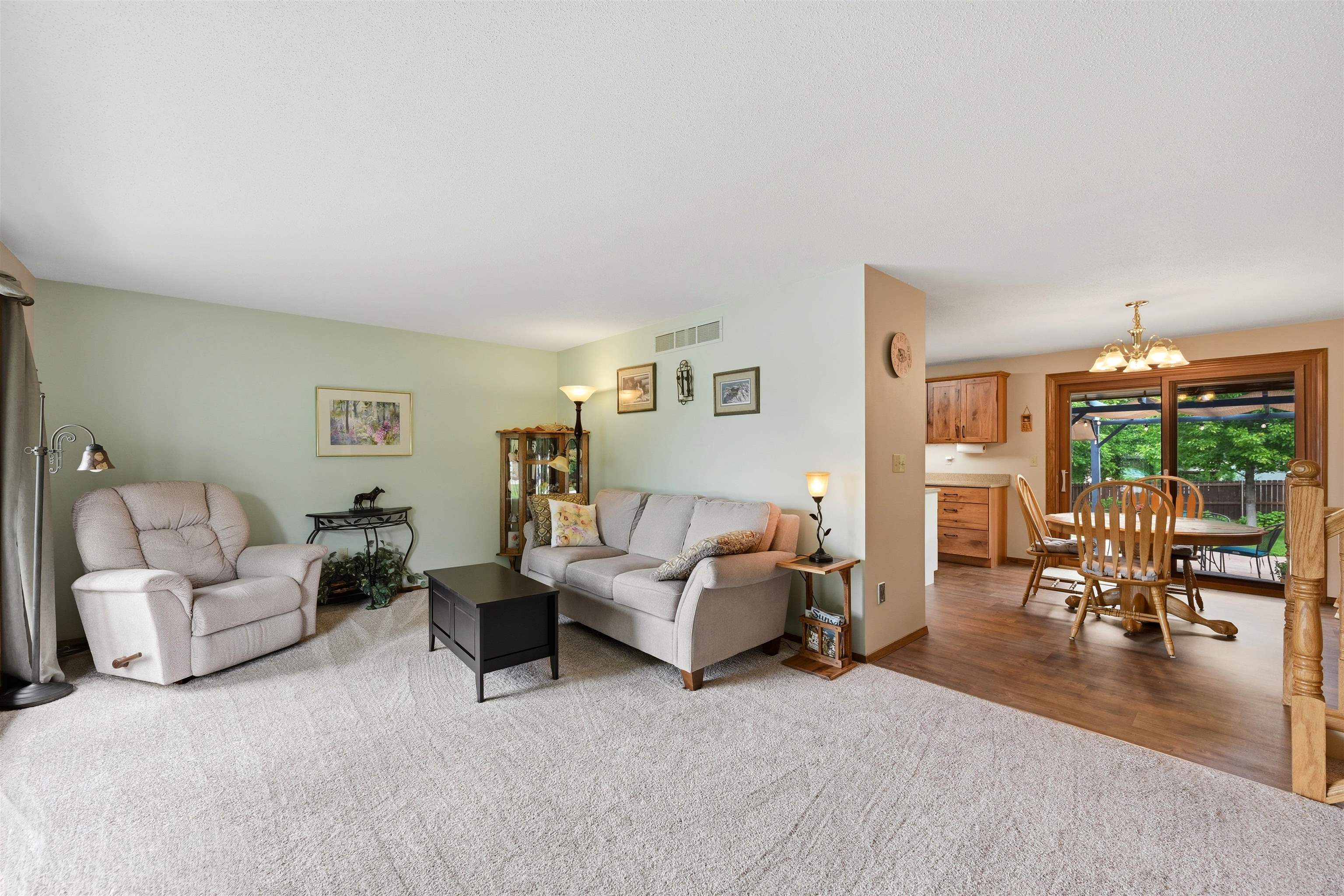 2728 Harney Place Property Photo 4
