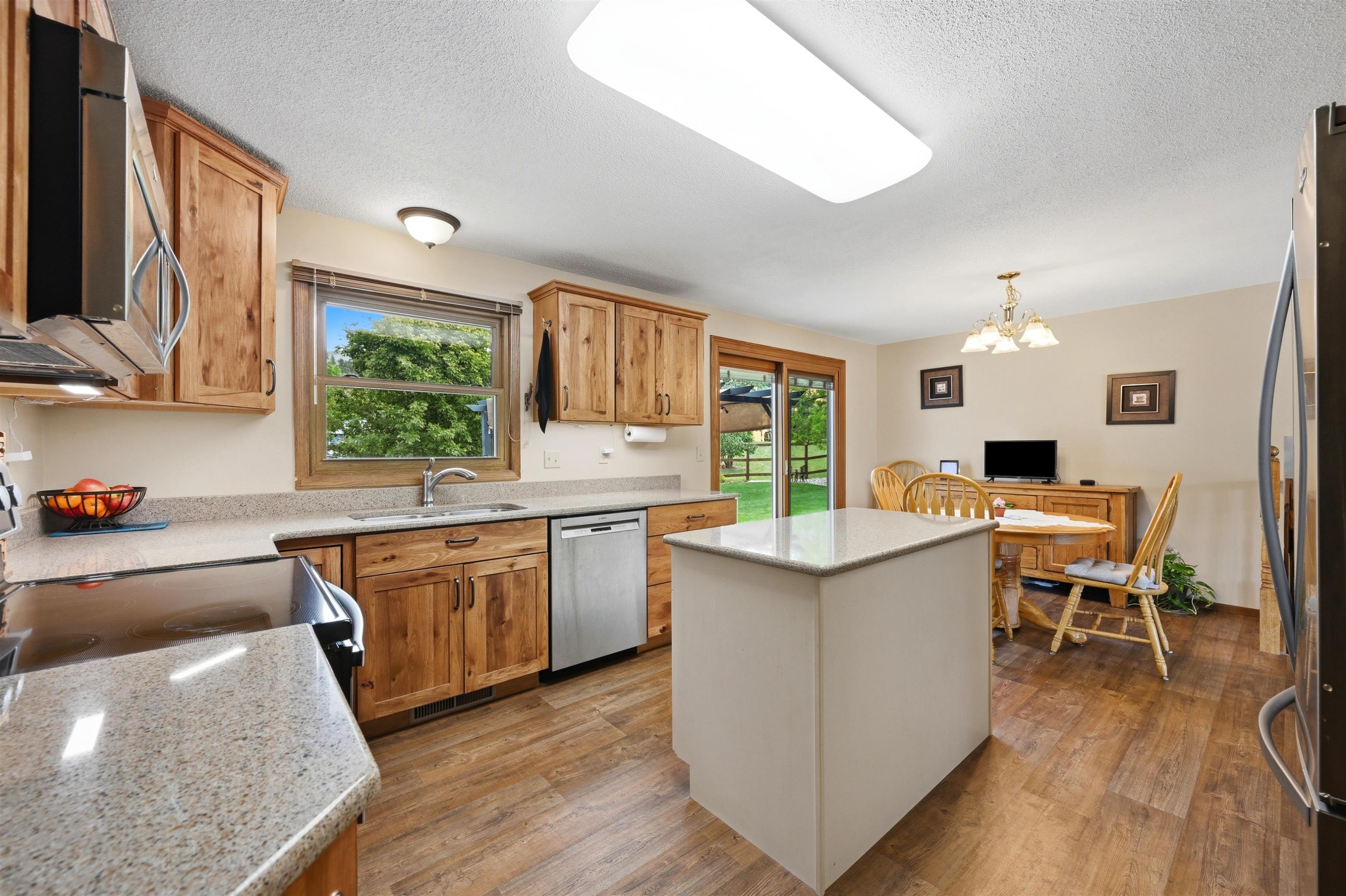 2728 Harney Place Property Photo 9