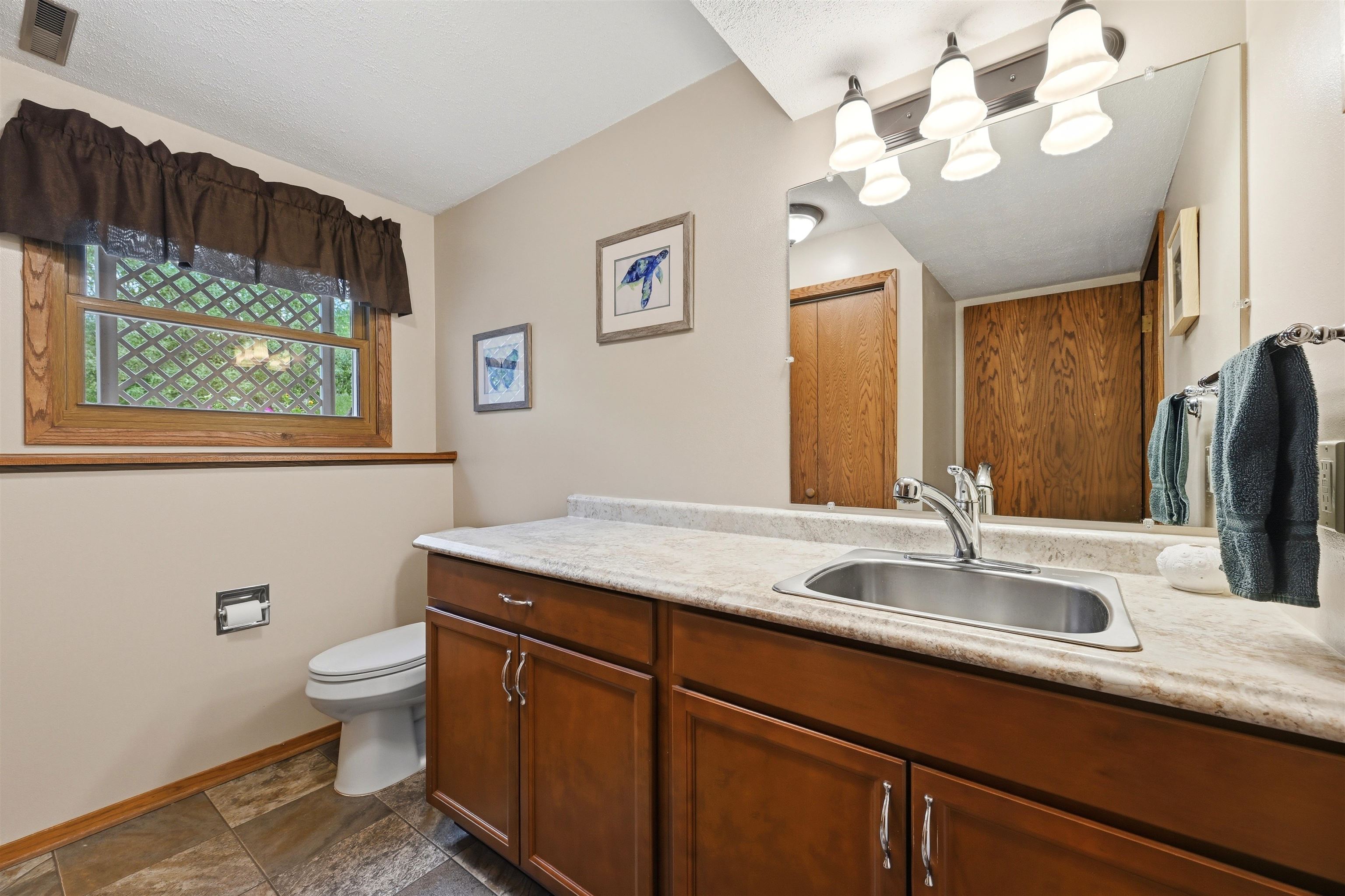 2728 Harney Place Property Photo 11