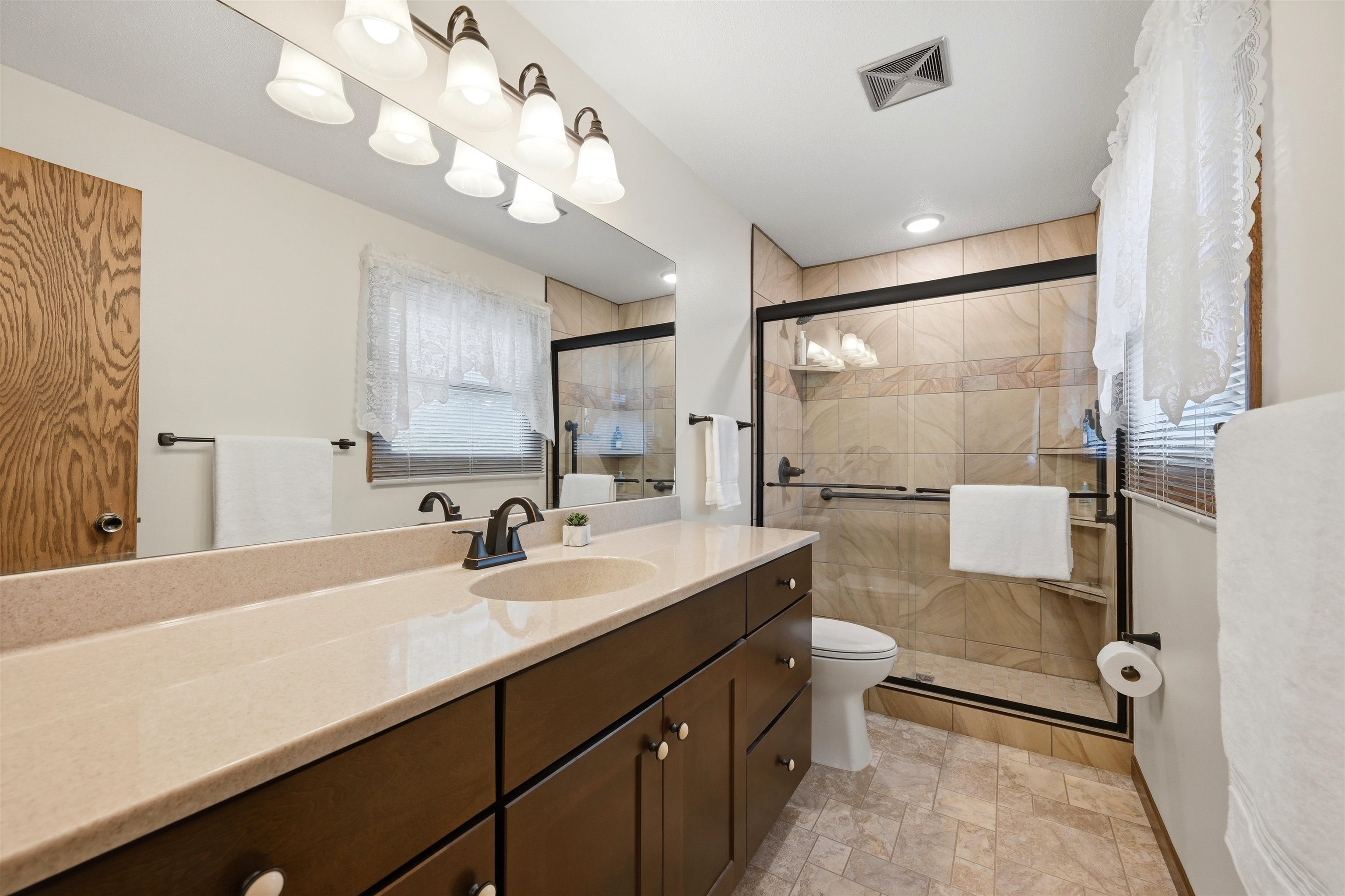 2728 Harney Place Property Photo 14