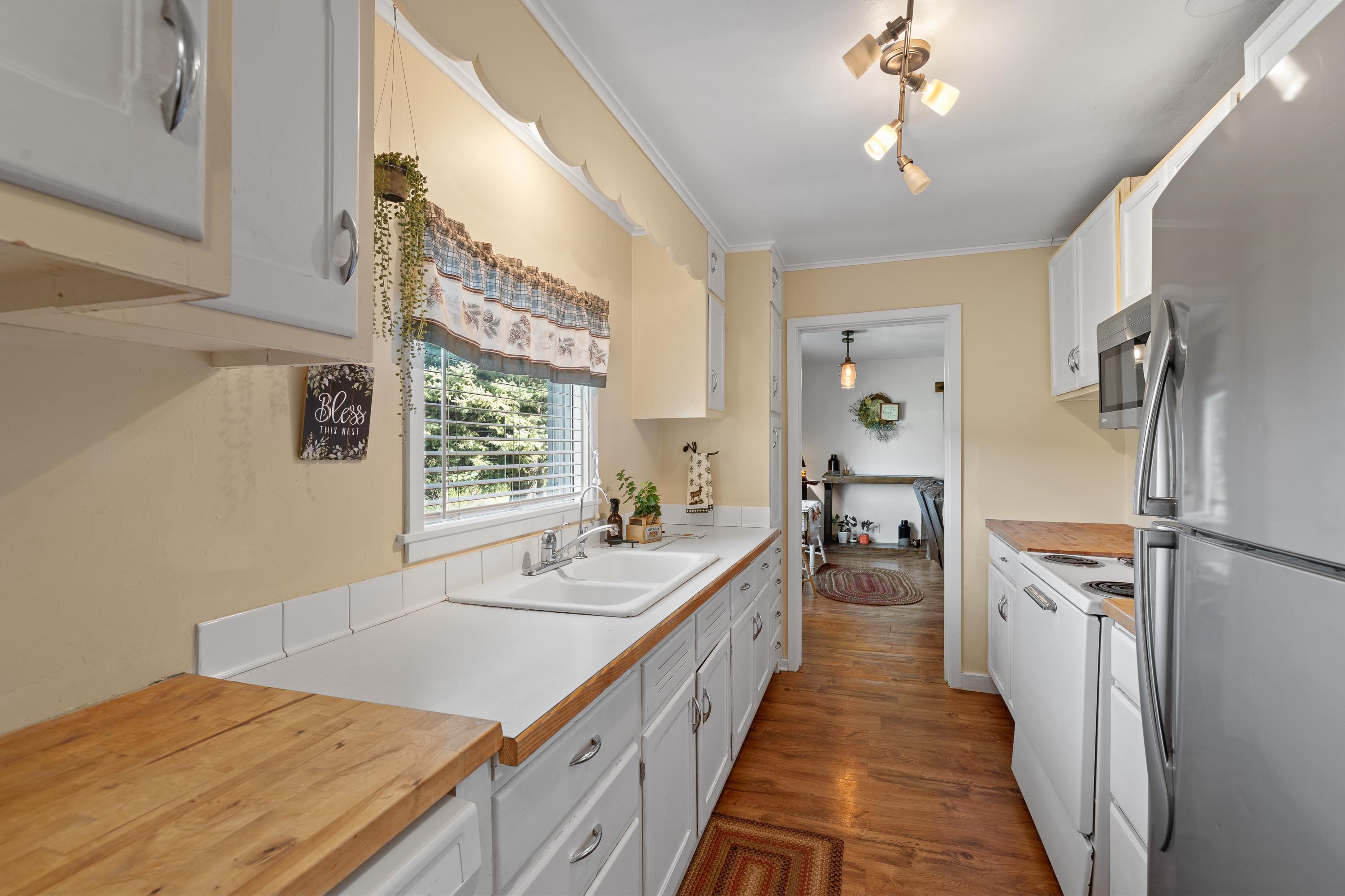 12490 Old Hill City Road Property Photo 9