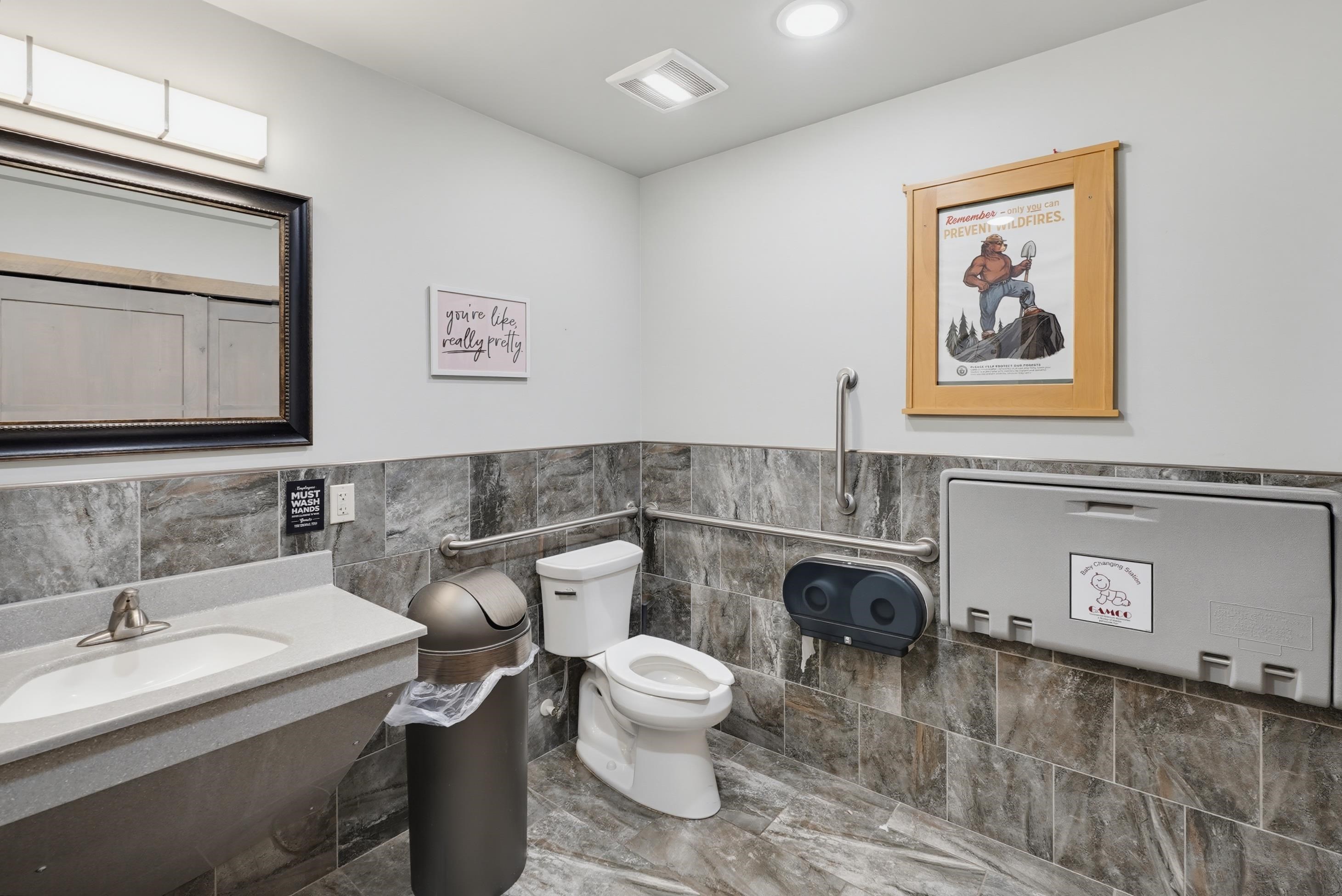 441 & 447 Mt. Rushmore Road Property Photo 33