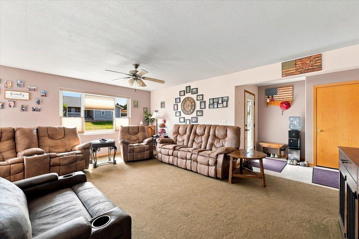 3506 Roughlock Lane Property Photo 4