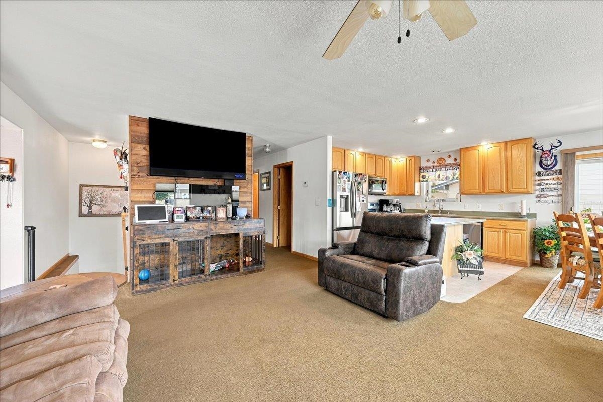 3506 Roughlock Lane Property Photo 5