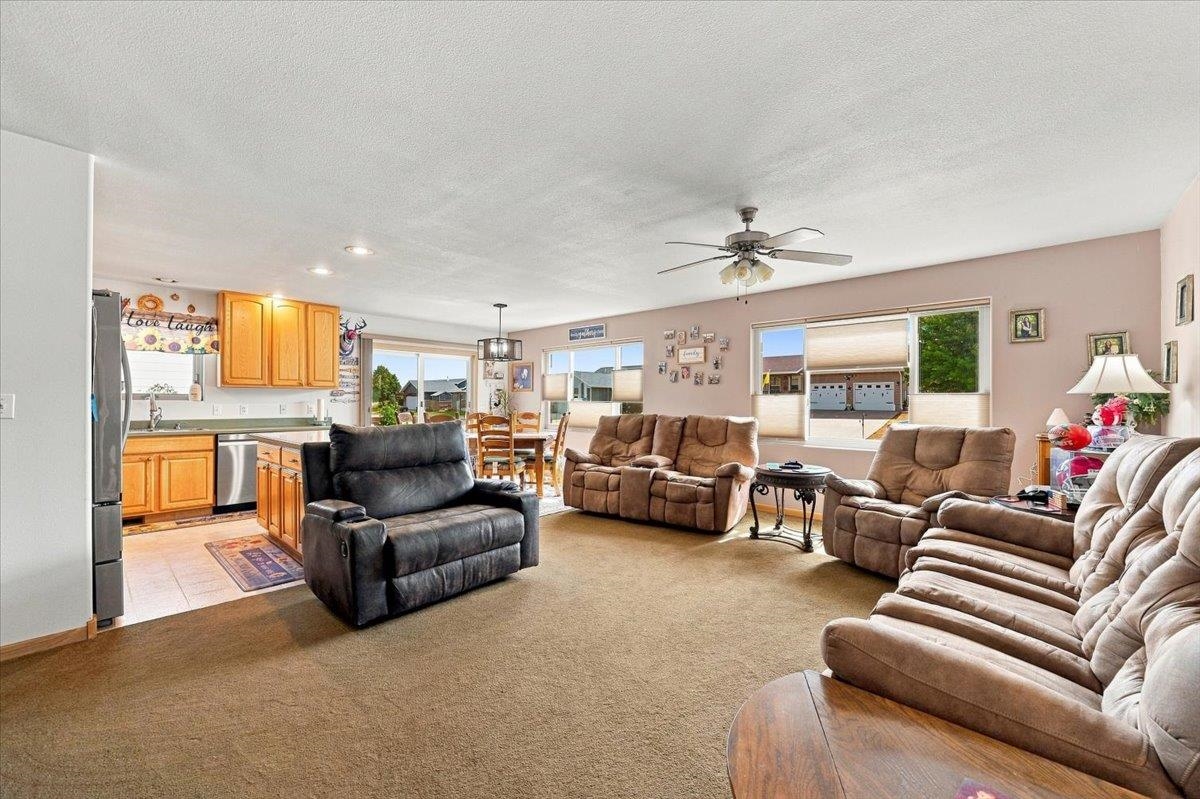 3506 Roughlock Lane Property Photo 6