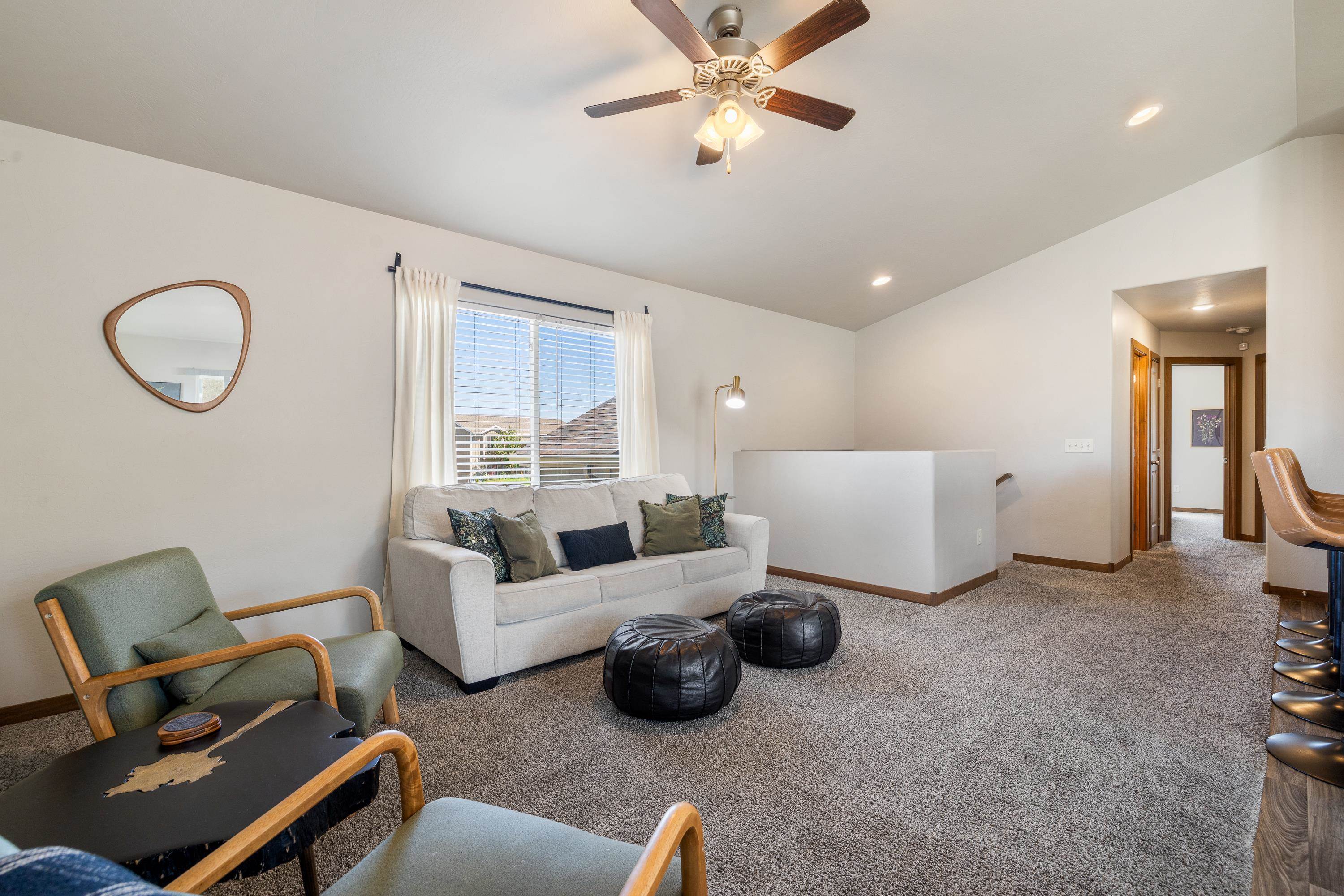 101 Giants Drive Property Photo 3