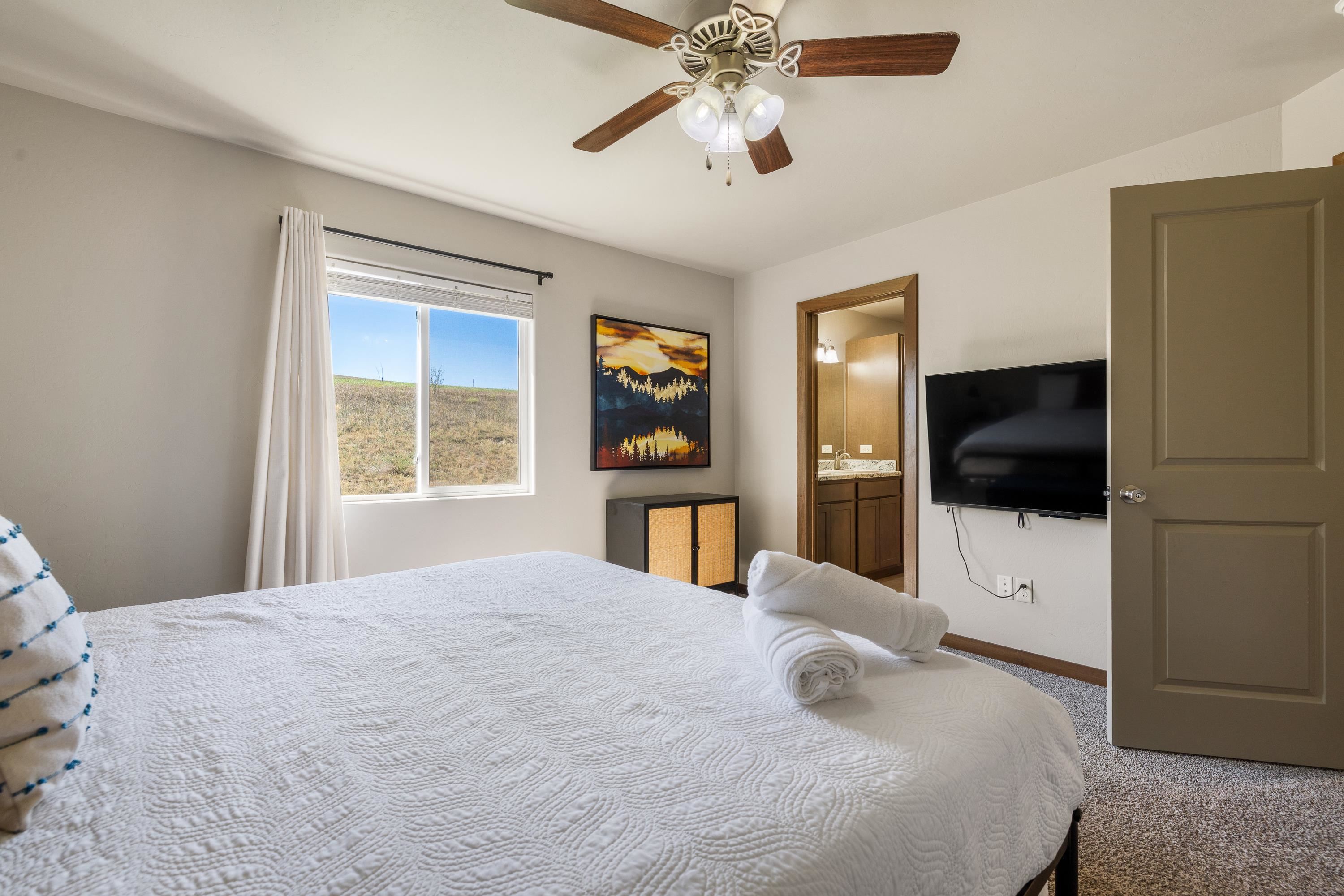 101 Giants Drive Property Photo 12