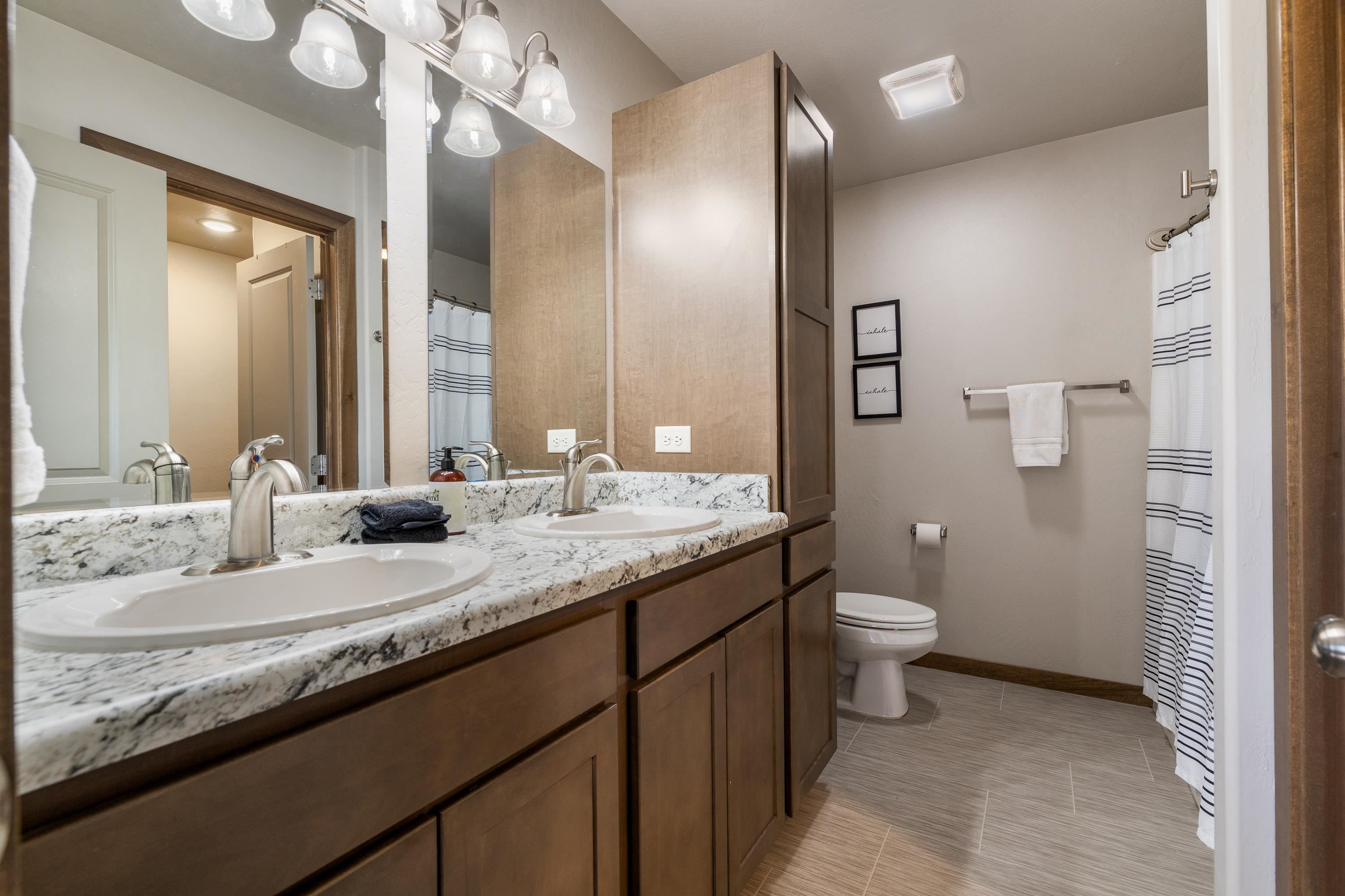 101 Giants Drive Property Photo 13