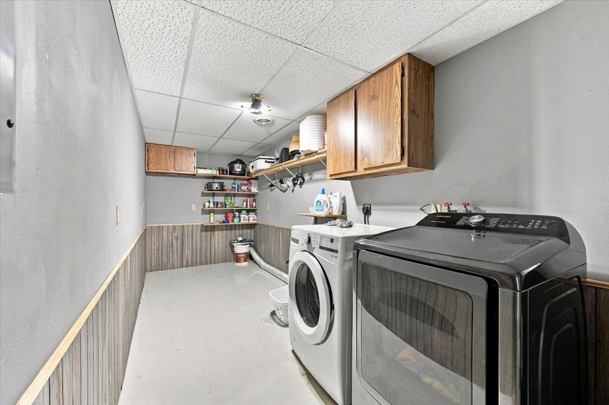 2313 Blue Bell Drive Property Photo 12