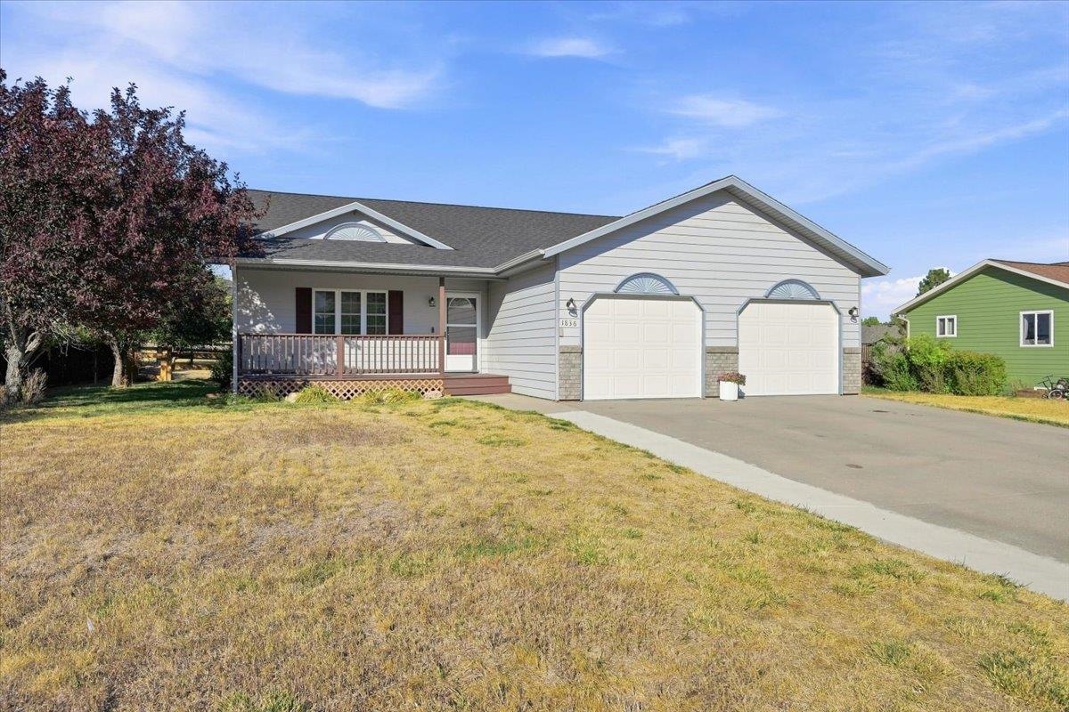 1836 Iron Horse Loop Property Photo 2