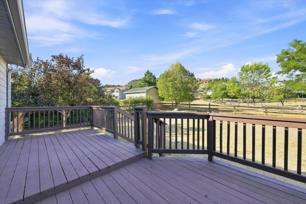1836 Iron Horse Loop Property Photo 11