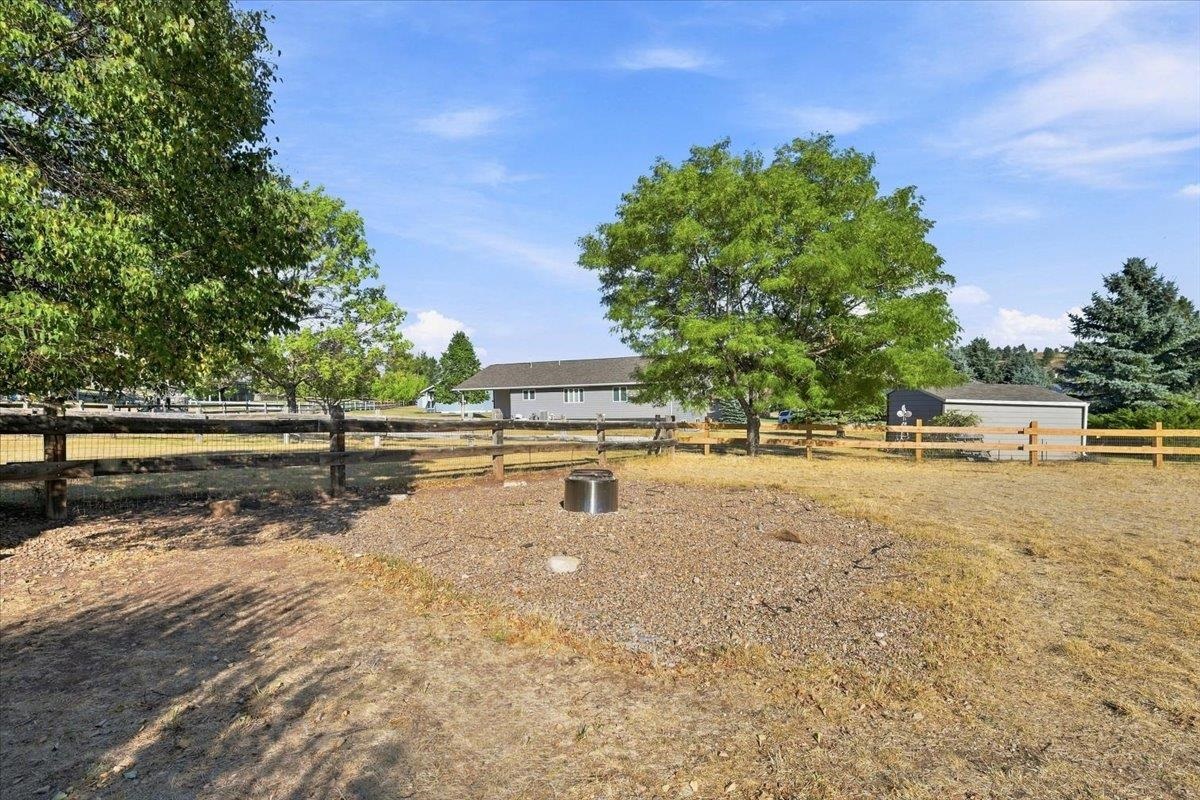 1836 Iron Horse Loop Property Photo 12