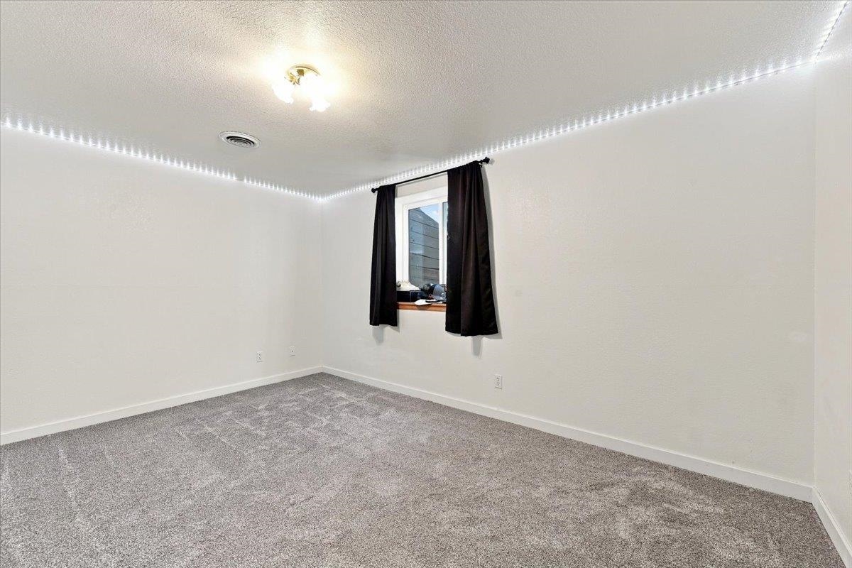 1836 Iron Horse Loop Property Photo 23