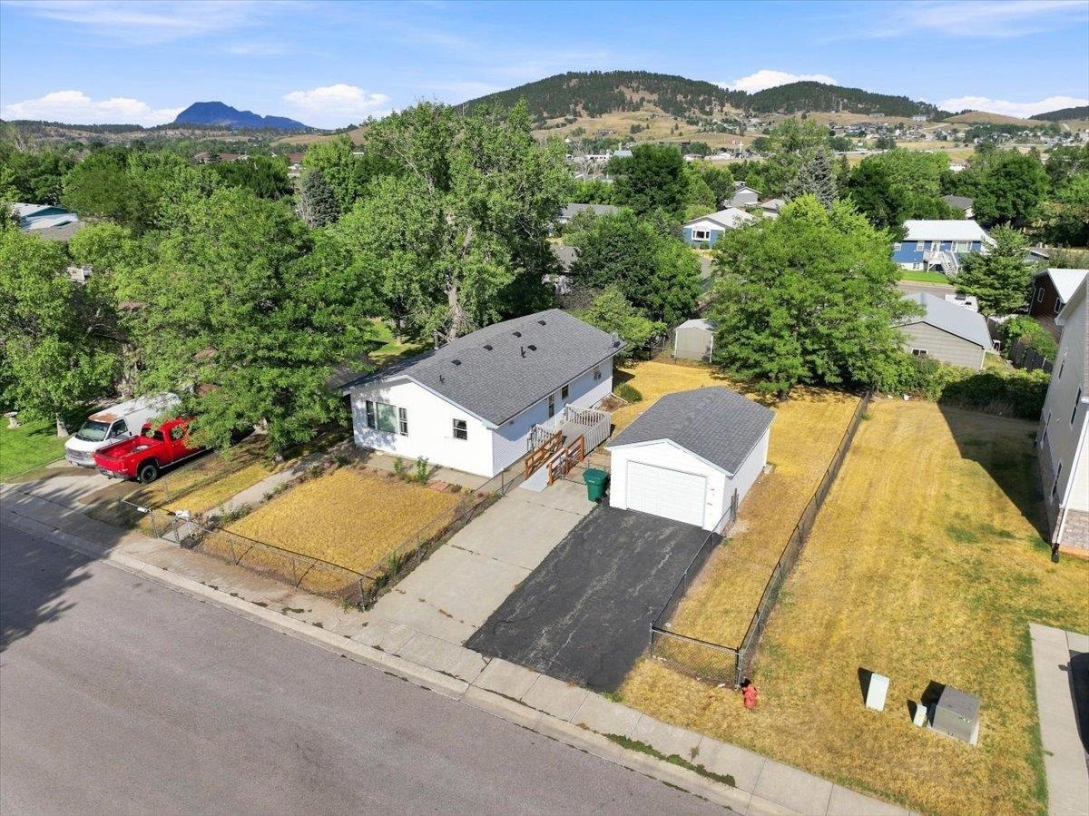 2614 Cottontail Drive Property Photo 3