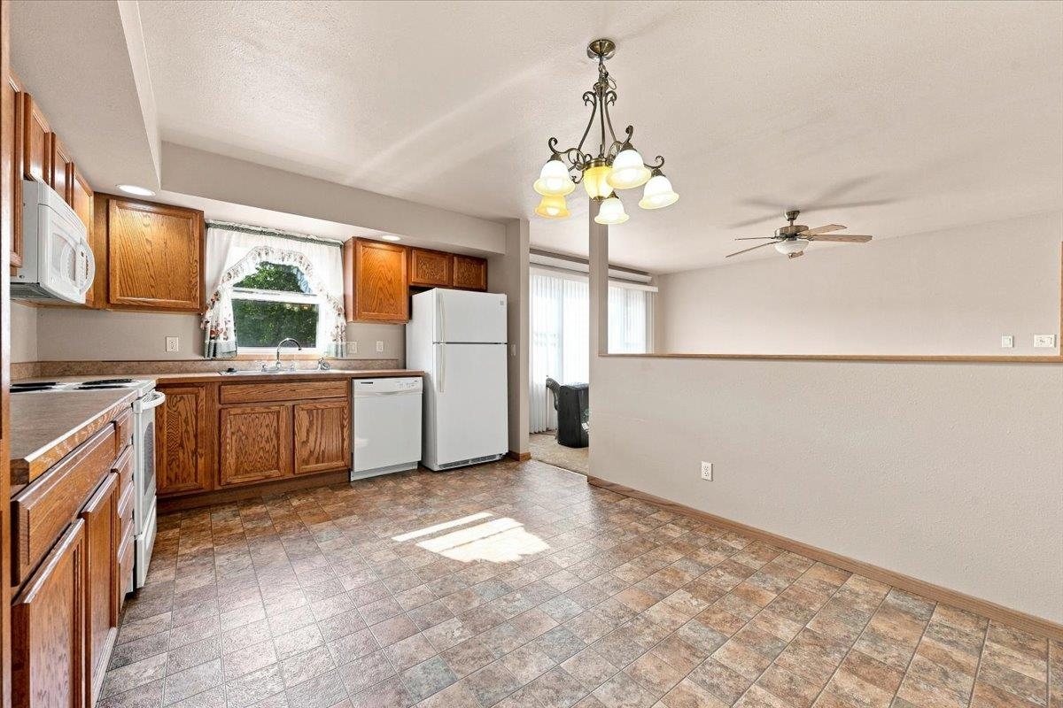 2614 Cottontail Drive Property Photo 10