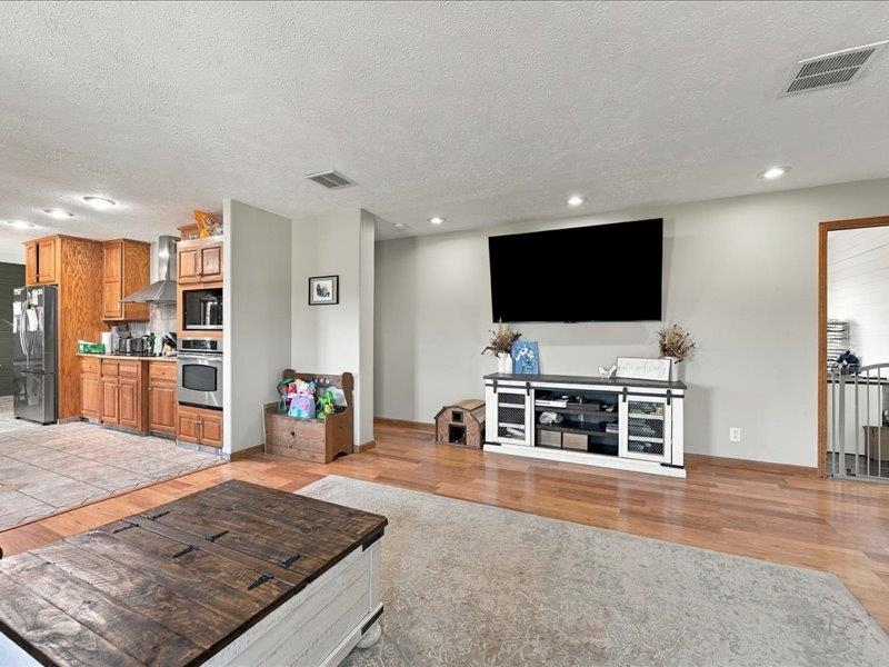 1665 Gray Blvd. Property Photo 10