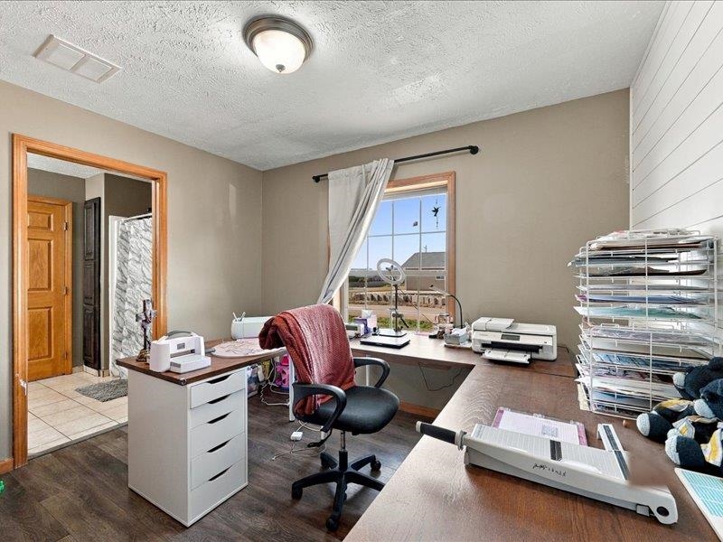 1665 Gray Blvd. Property Photo 28