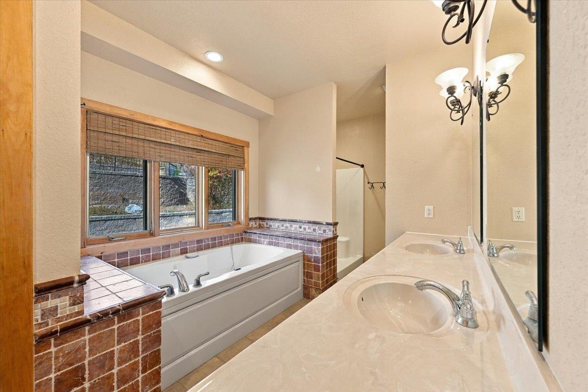 15353 Canyon Trl Property Photo 20