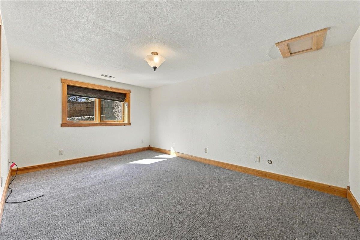15353 Canyon Trl Property Photo 27