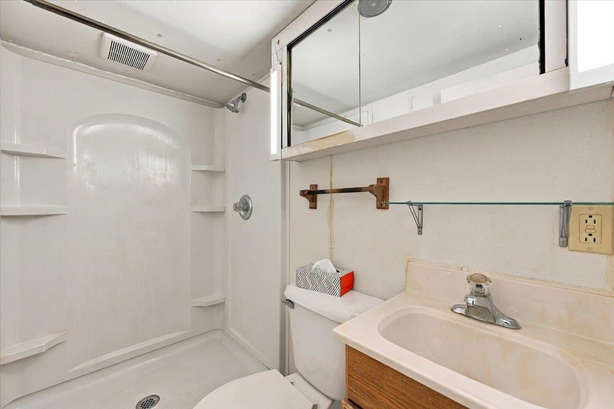 1820 Fulton Street Property Photo 8
