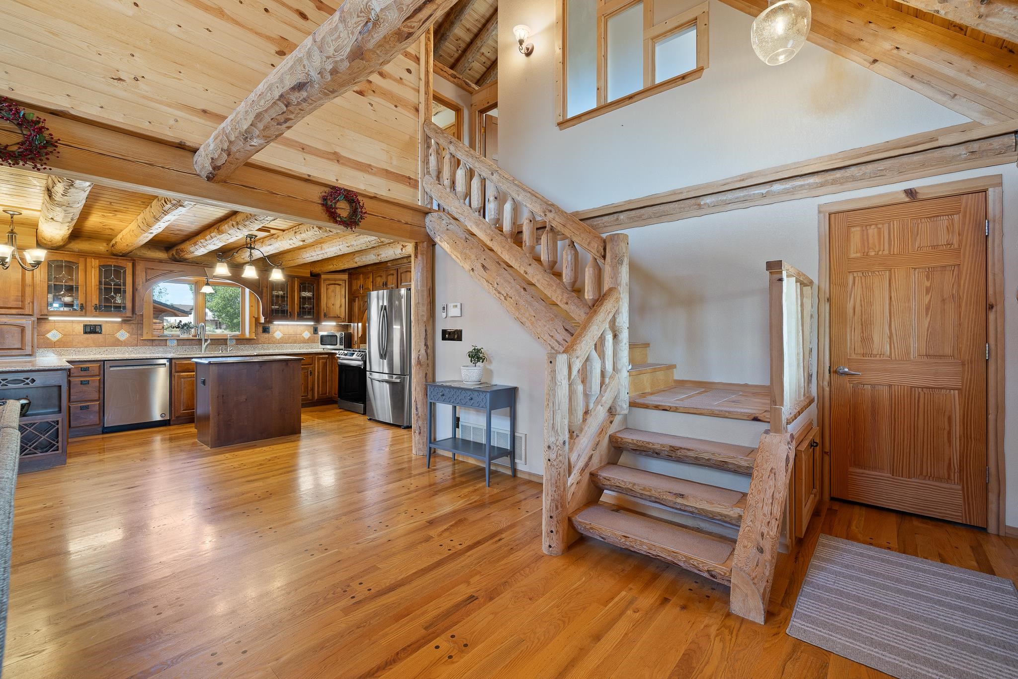28025 Cascade Road Property Photo 6