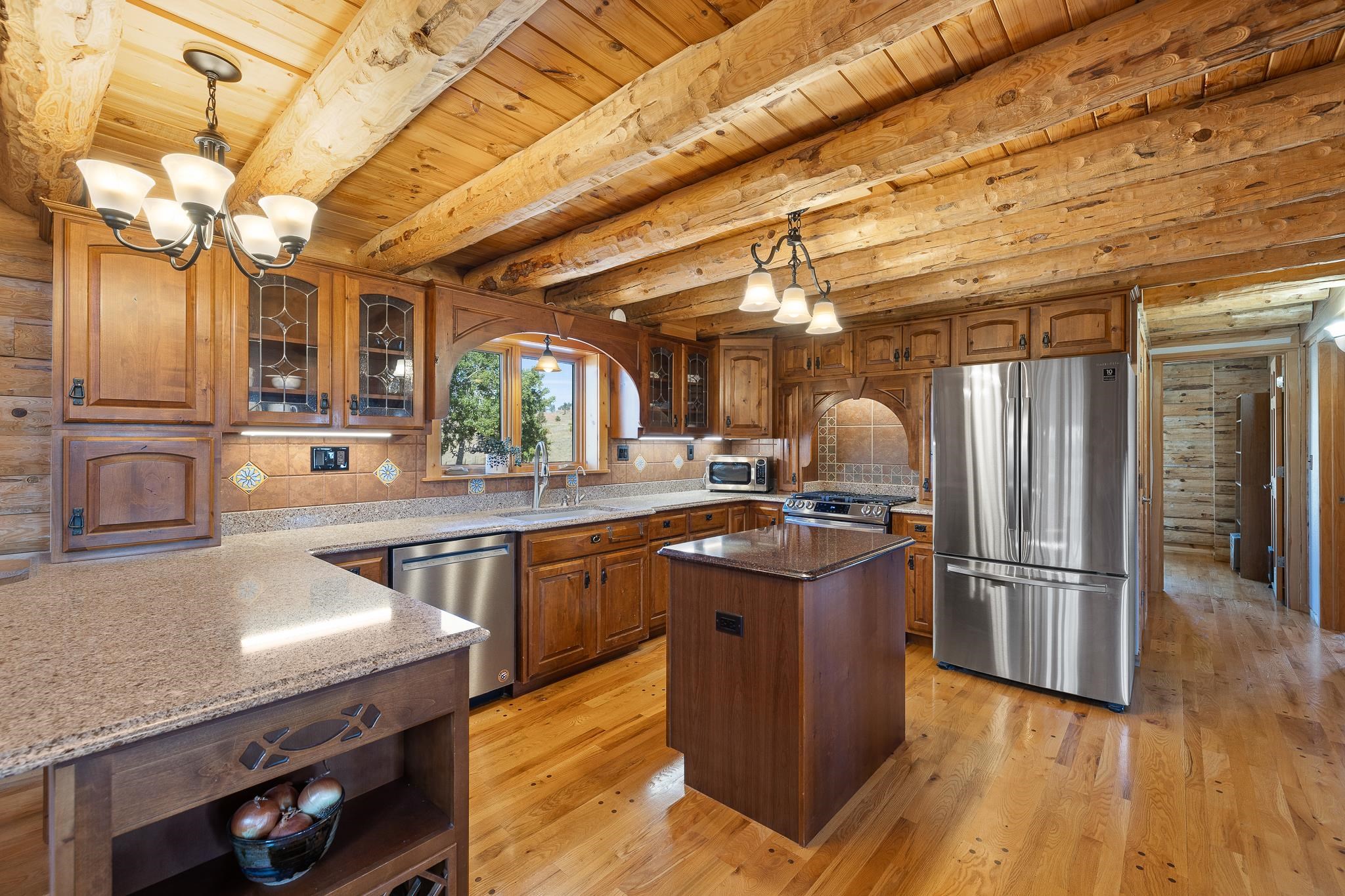 28025 Cascade Road Property Photo 8