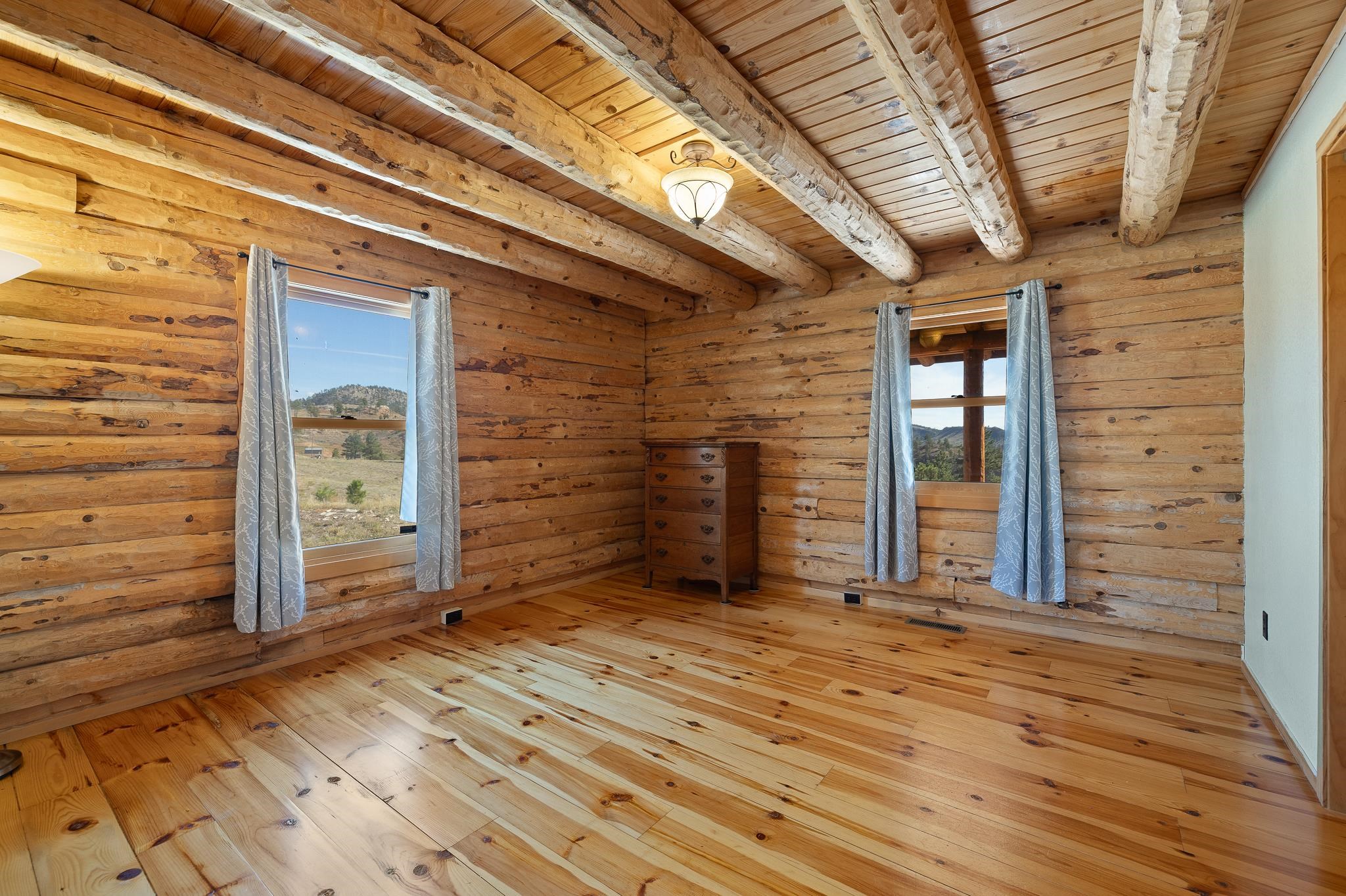 28025 Cascade Road Property Photo 12