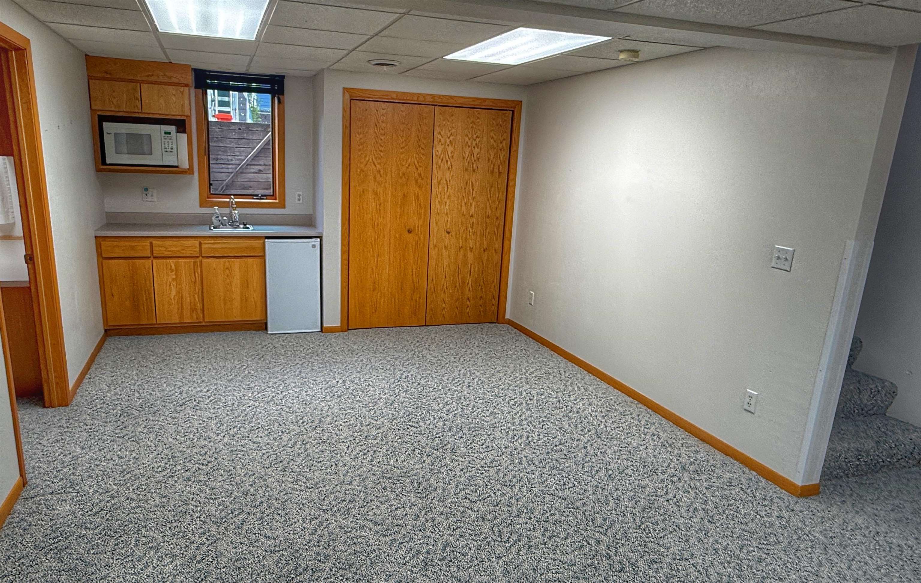 308 E Thompson Property Photo 18
