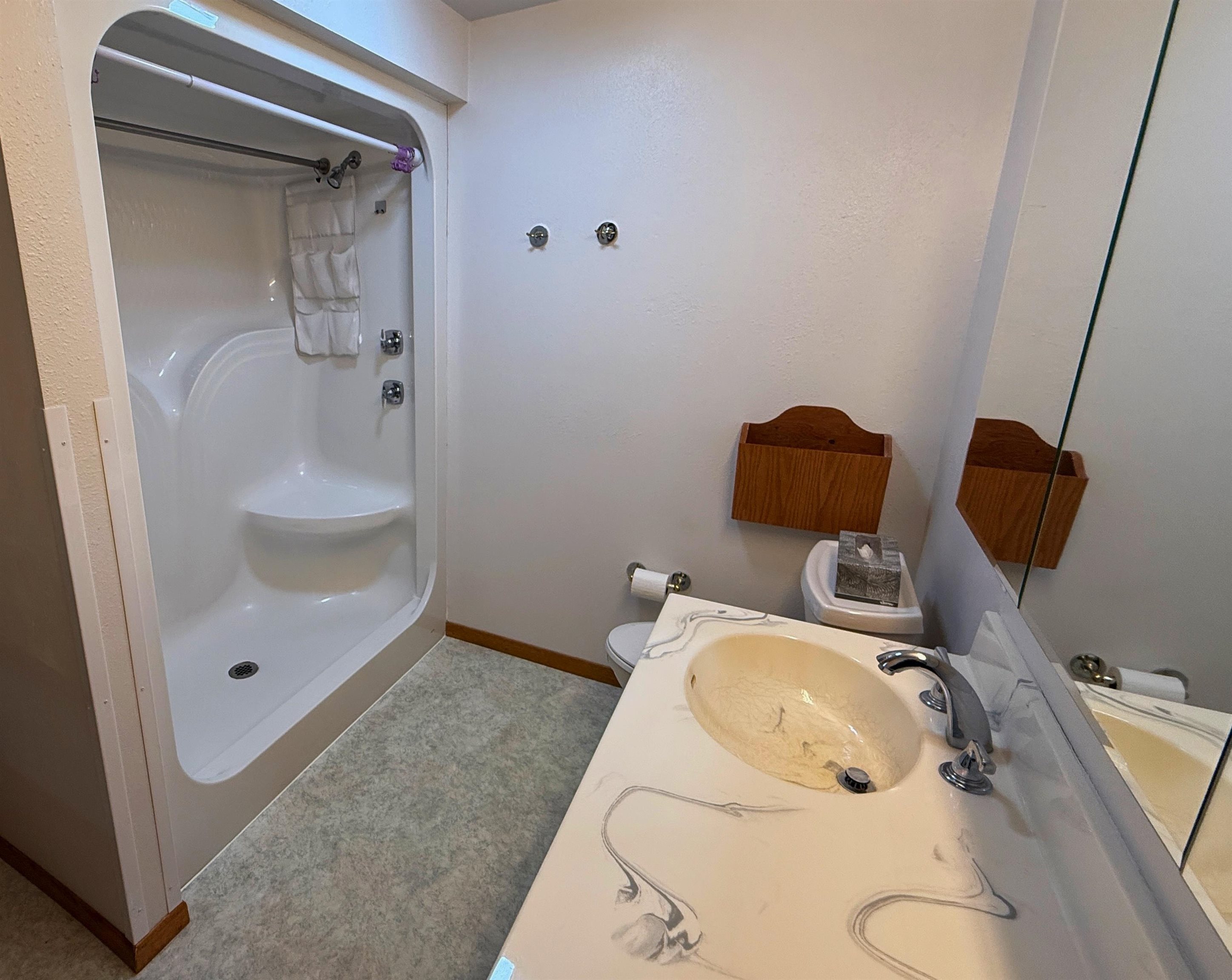 308 E Thompson Property Photo 22