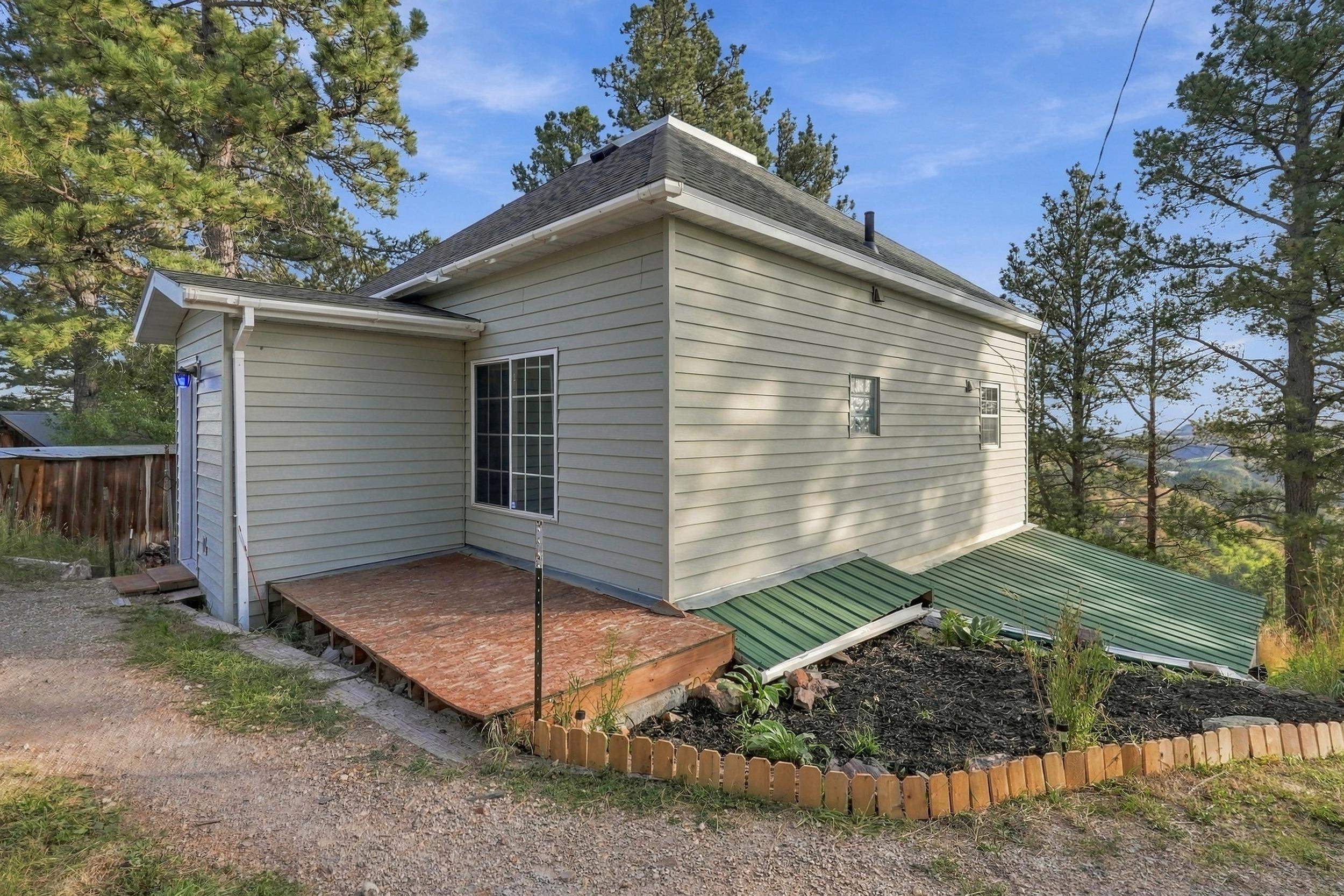 720 Barclay Avenue Property Photo 3