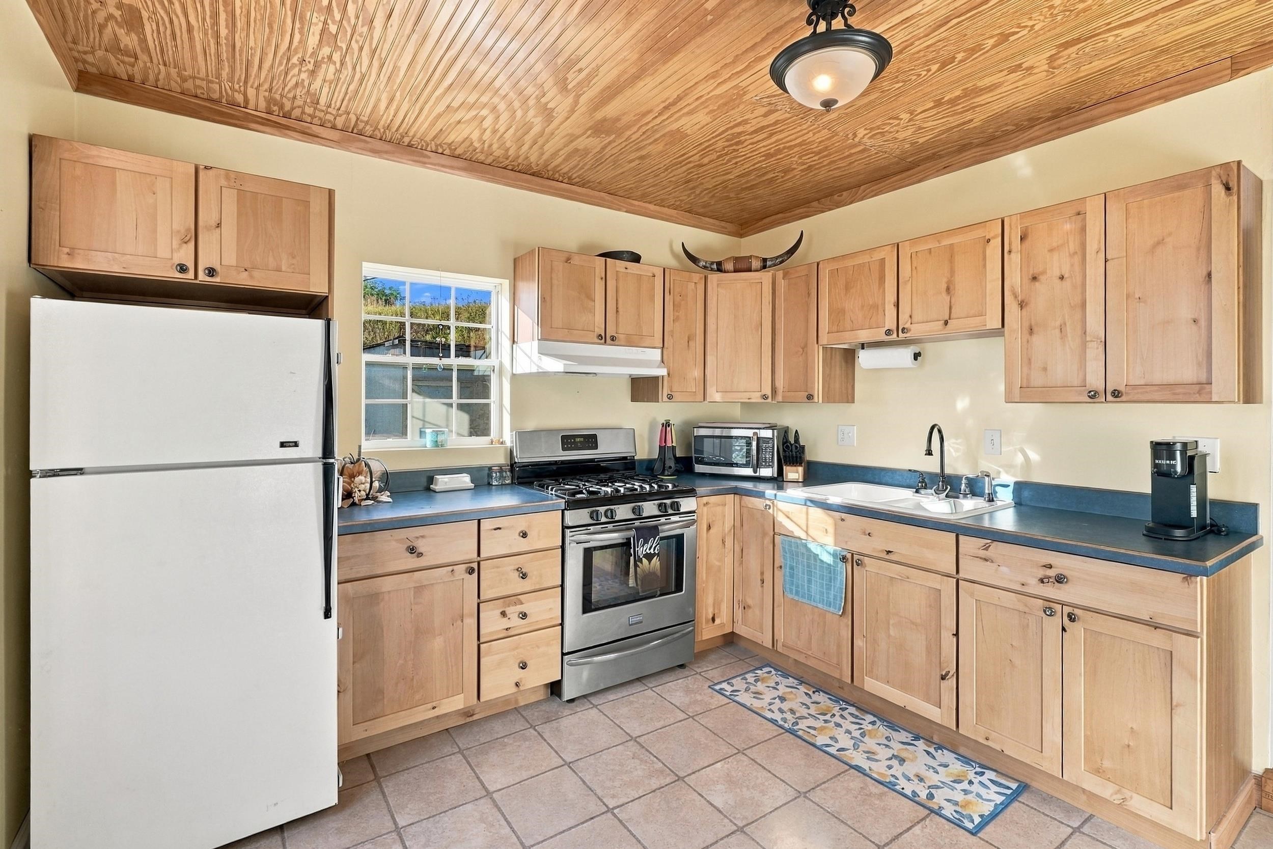 720 Barclay Avenue Property Photo 9