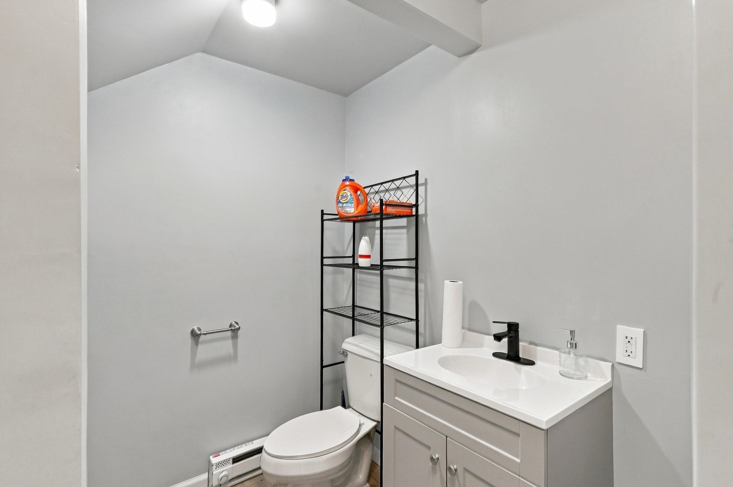 720 Barclay Avenue Property Photo 14