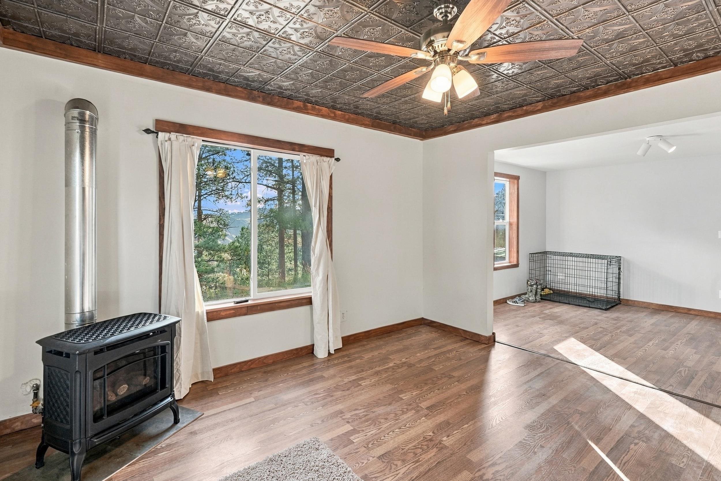 720 Barclay Avenue Property Photo 23