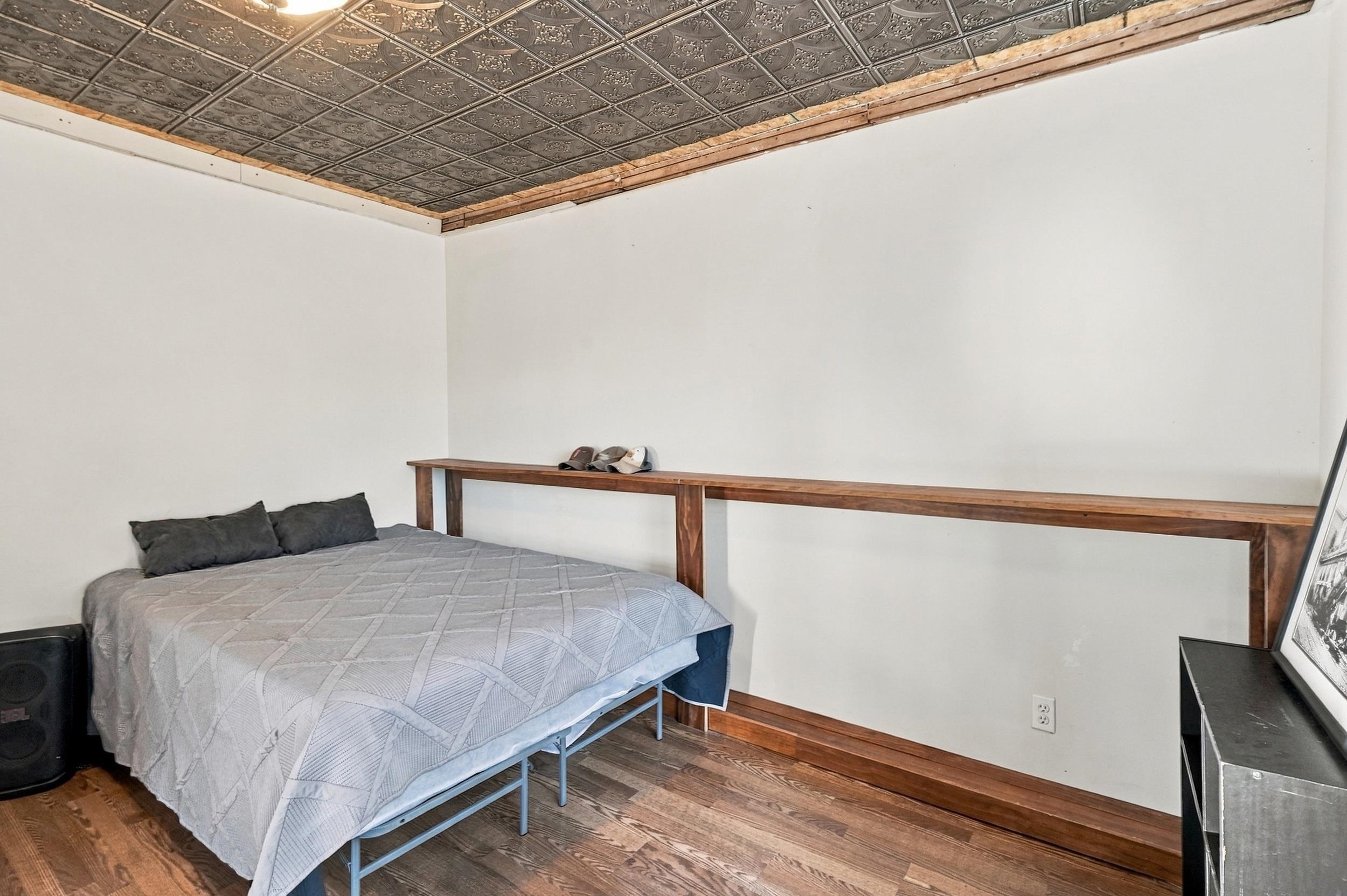 720 Barclay Avenue Property Photo 25