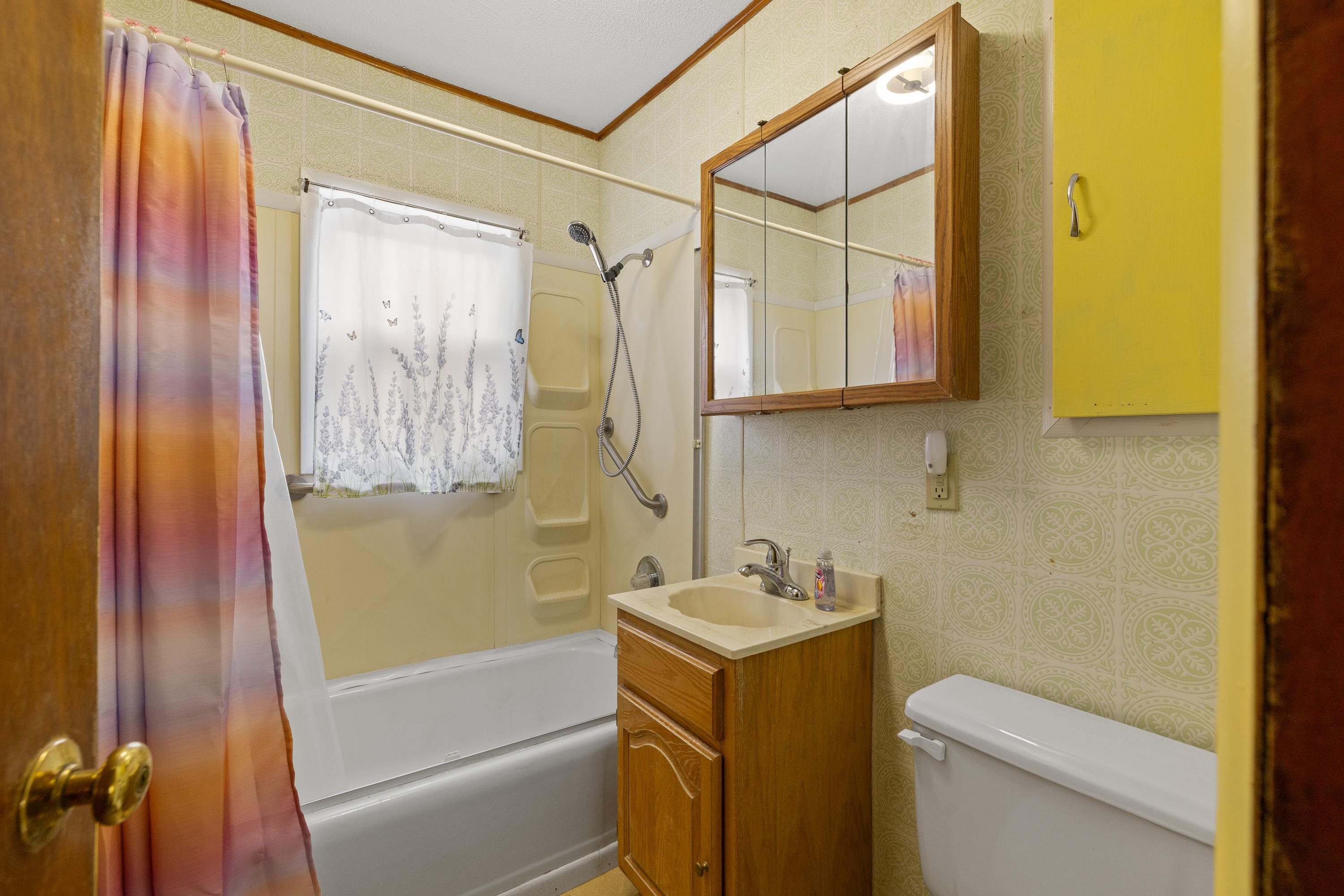 1423 Evans Street Property Photo 13