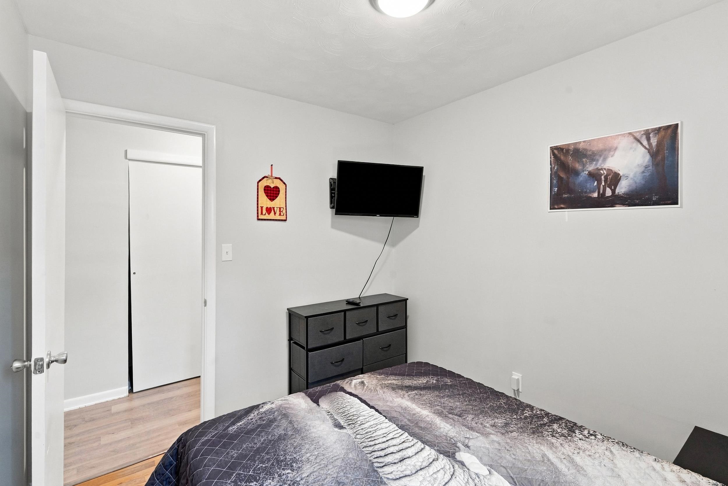1829 Baldwin Street Property Photo 11