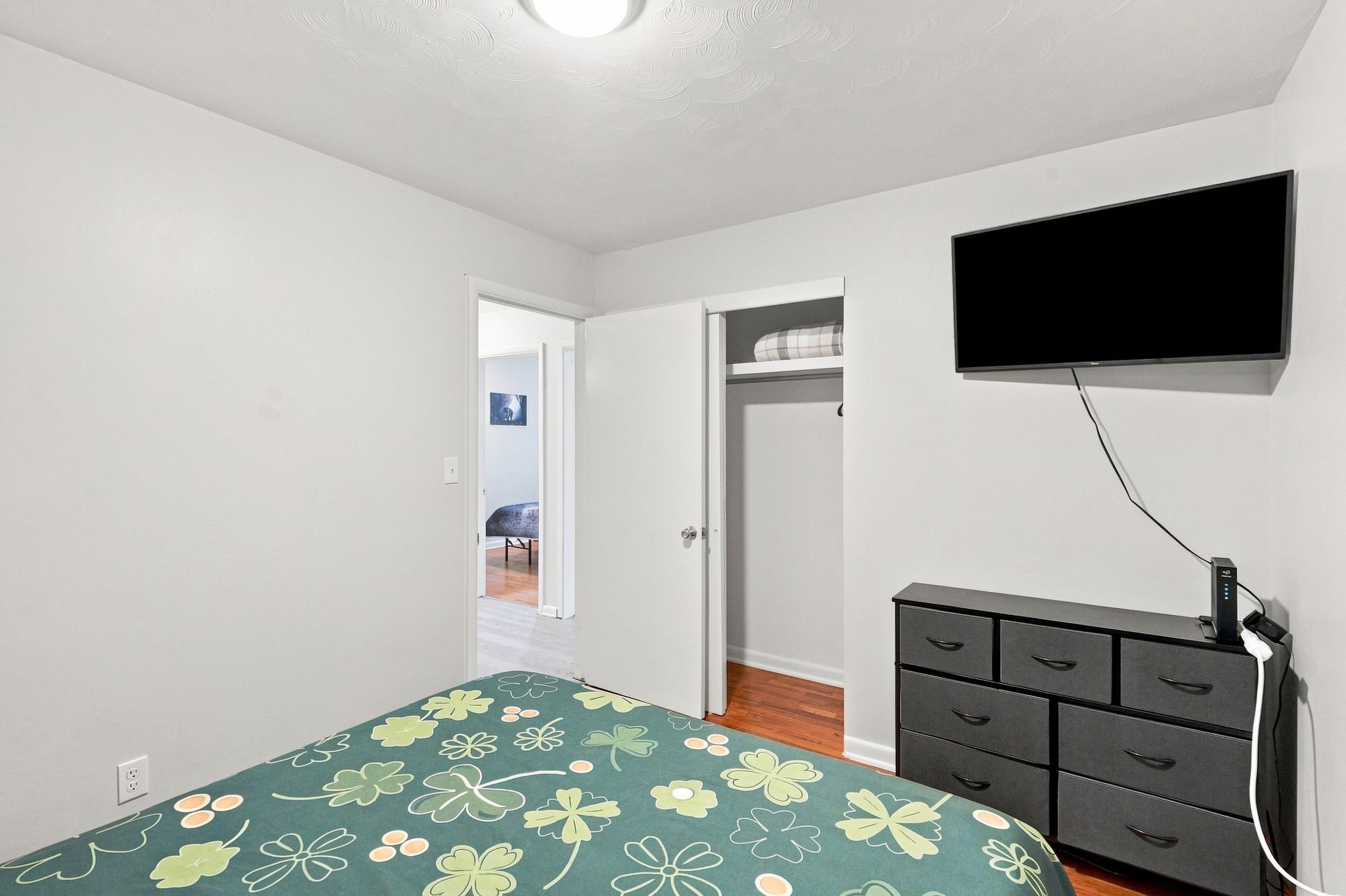 1829 Baldwin Street Property Photo 17