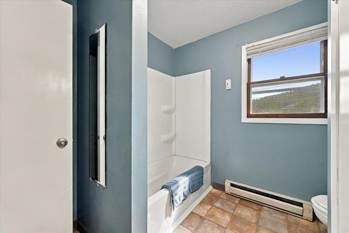 7872 Terry Avenue Property Photo 9