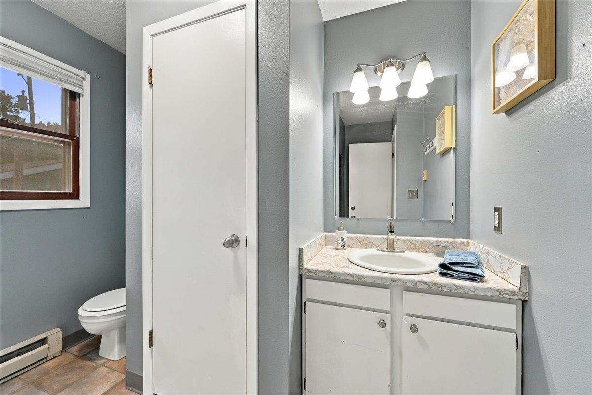 7872 Terry Avenue Property Photo 10