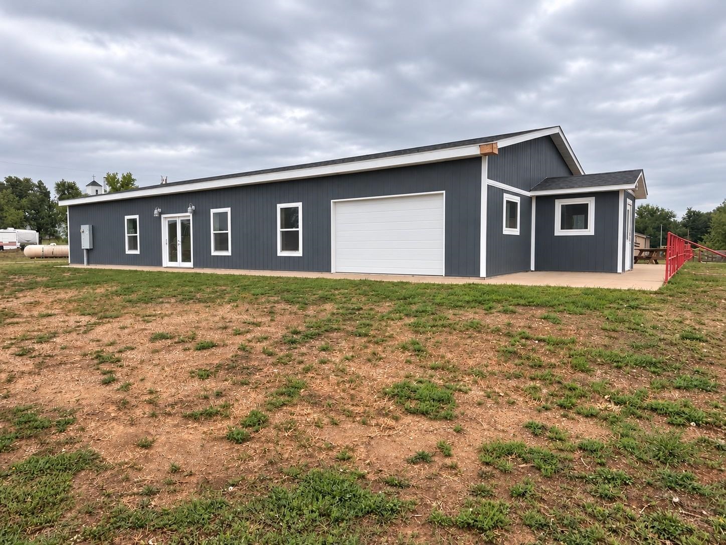 410 1st Street Property Photo 1